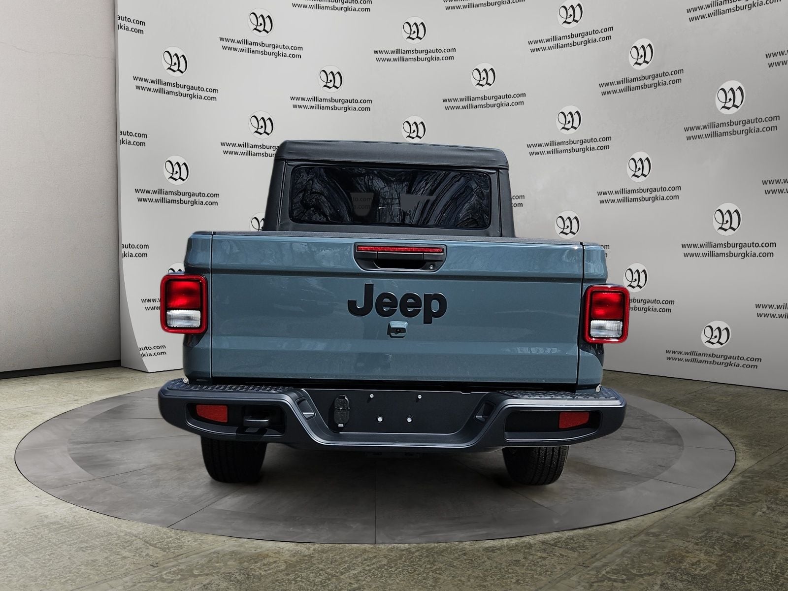 New 2026 Jeep Gladiator Sport S - photo - 3