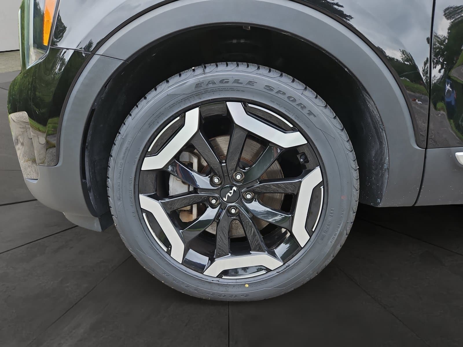 Pre-Owned 2023 Kia Telluride S - photo - 13