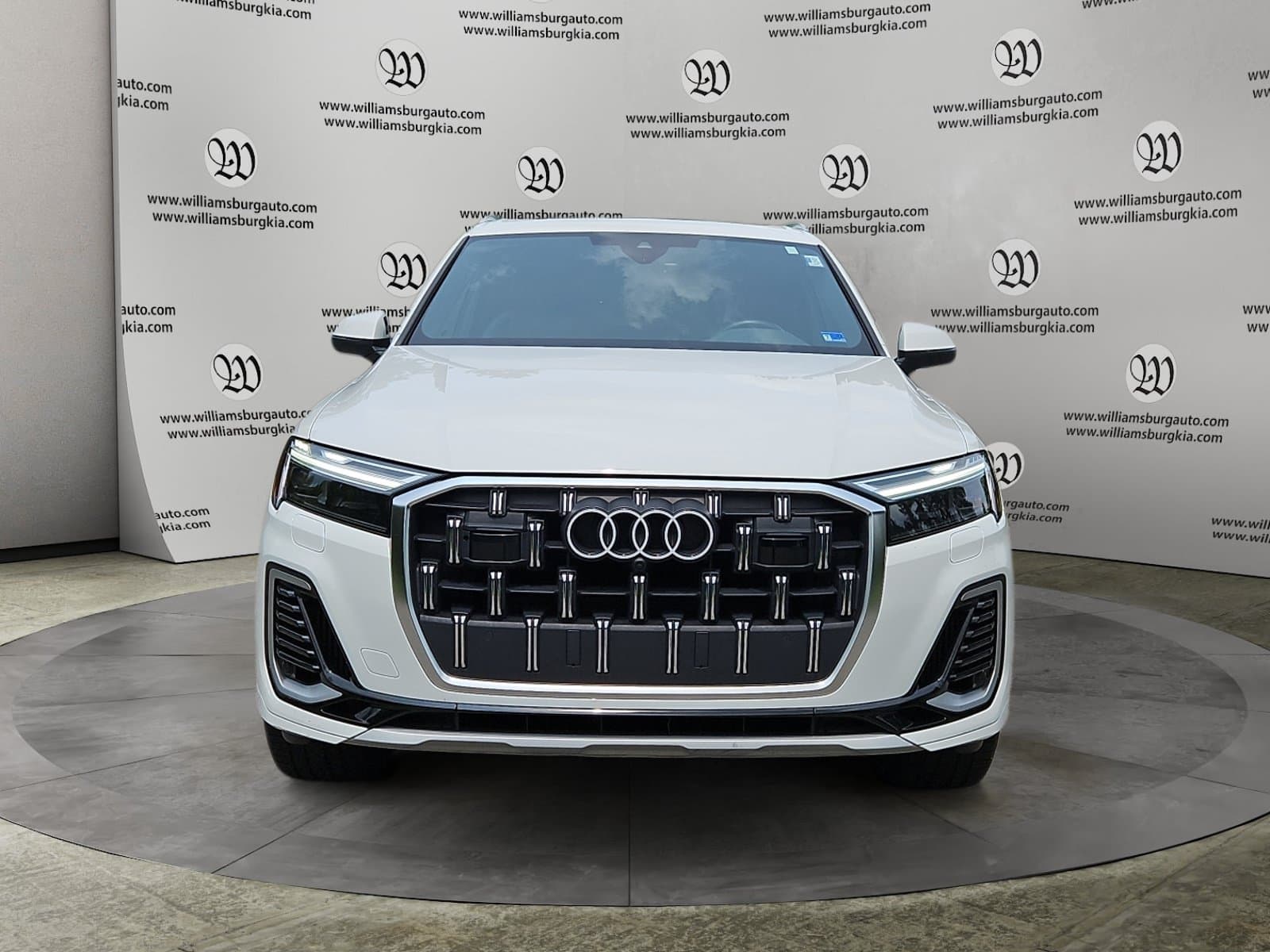 Pre-Owned 2025 Audi Q7 55 Premium Plus - photo - 7