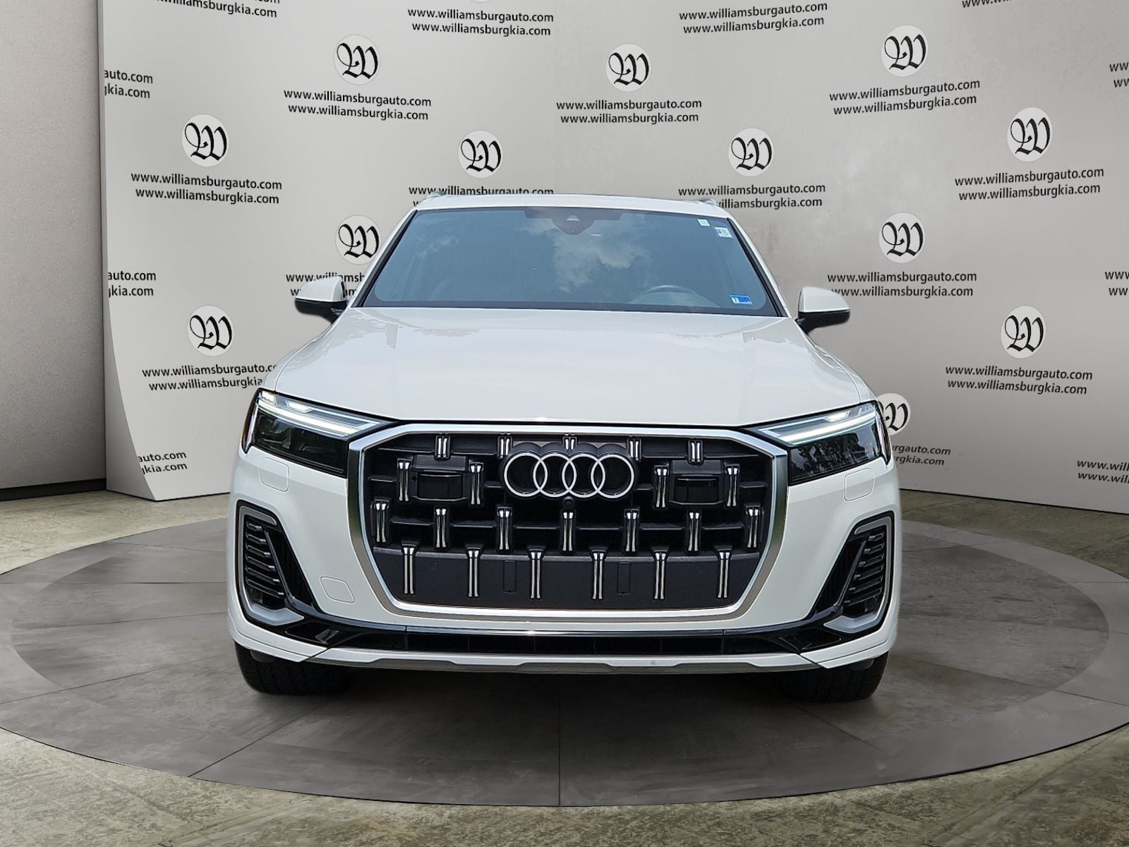 Pre-Owned 2025 Audi Q7 55 Premium Plus - photo - 7
