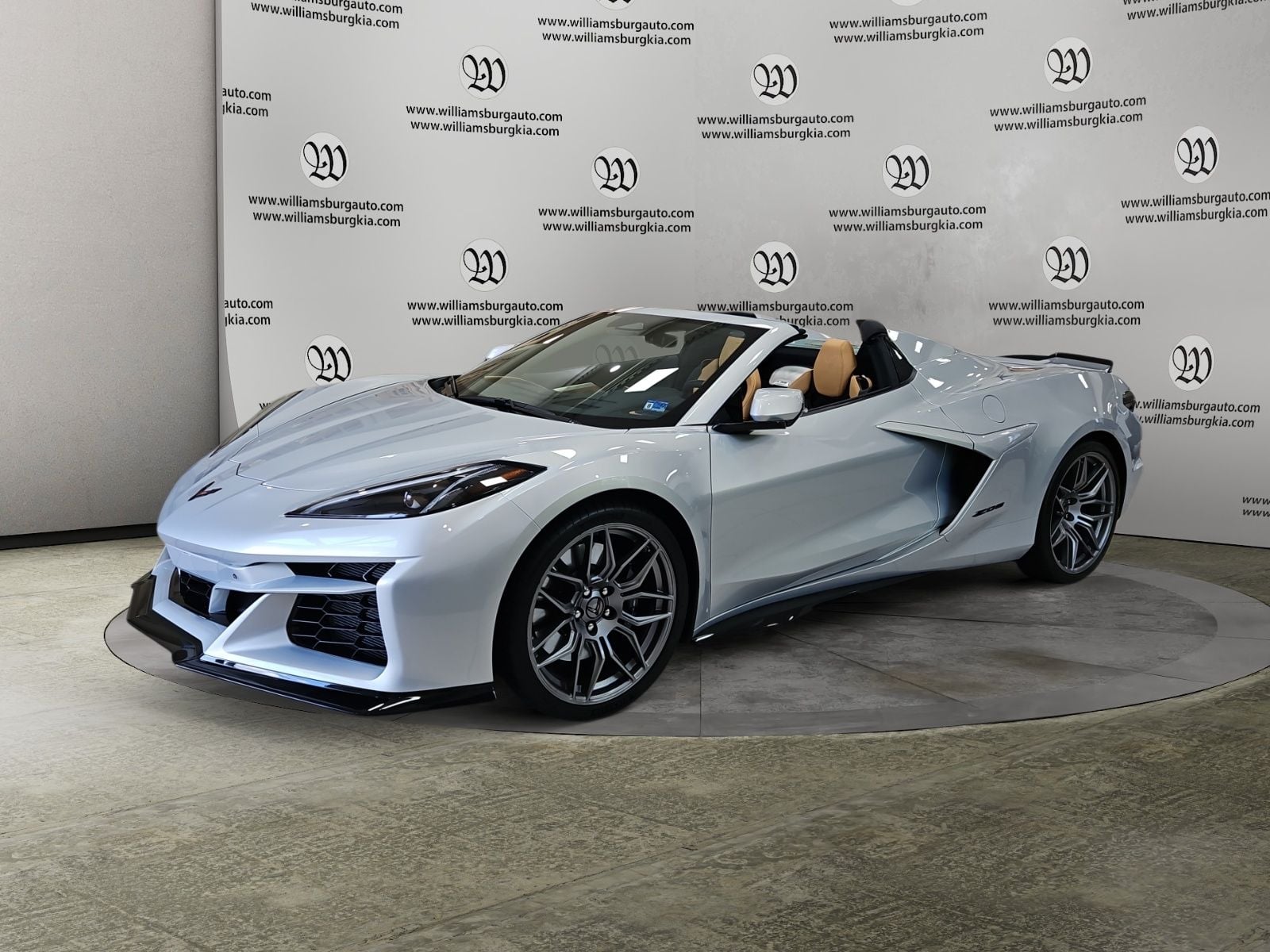 Pre-Owned 2024 Chevrolet Corvette Z06 - photo - 0