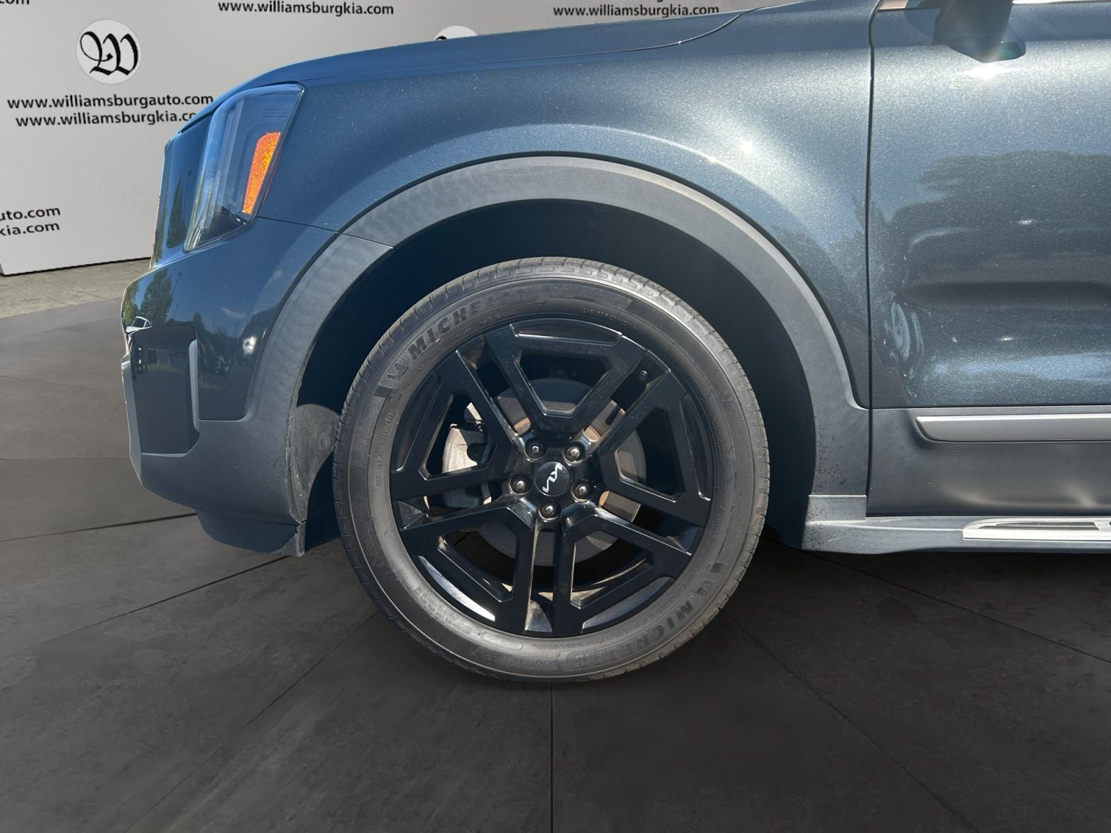 Pre-Owned 2023 Kia Telluride SX X-Line - photo - 13