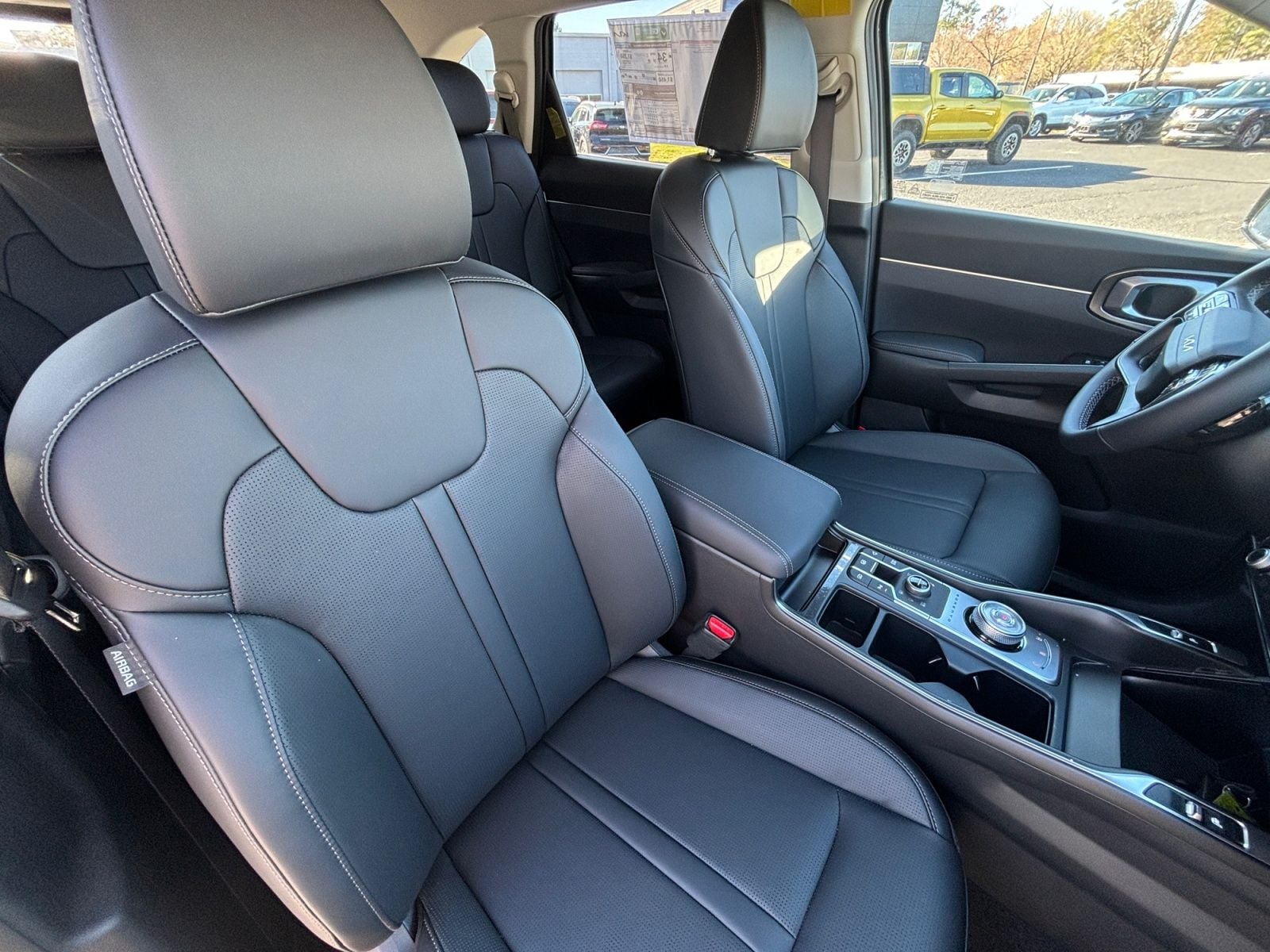 New 2026 Kia Sorento Hybrid EX - photo - 15