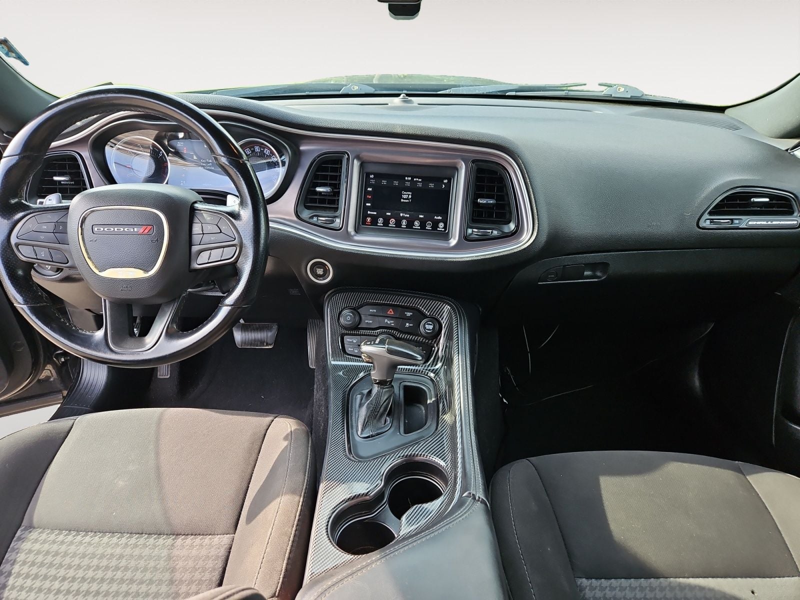 Pre-Owned 2021 Dodge Challenger R/T - photo - 9