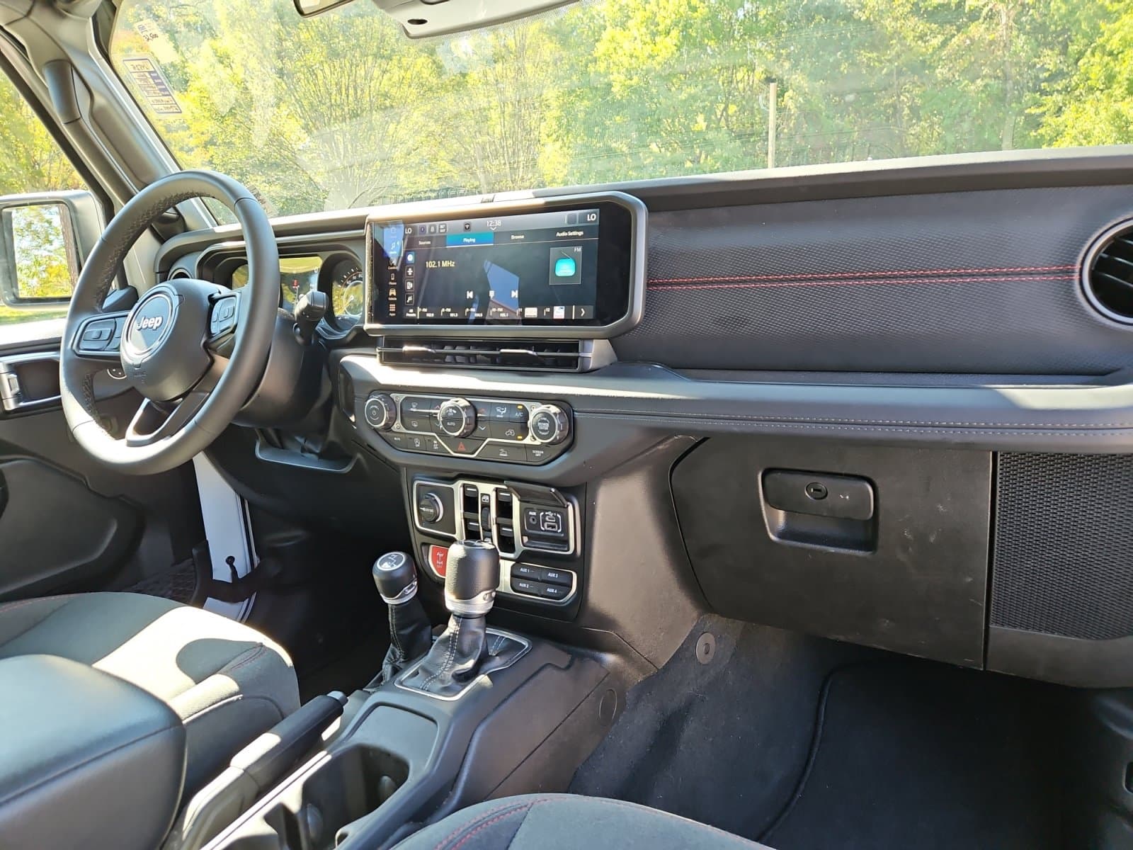 Pre-Owned 2026 Jeep Wrangler Rubicon - photo - 15