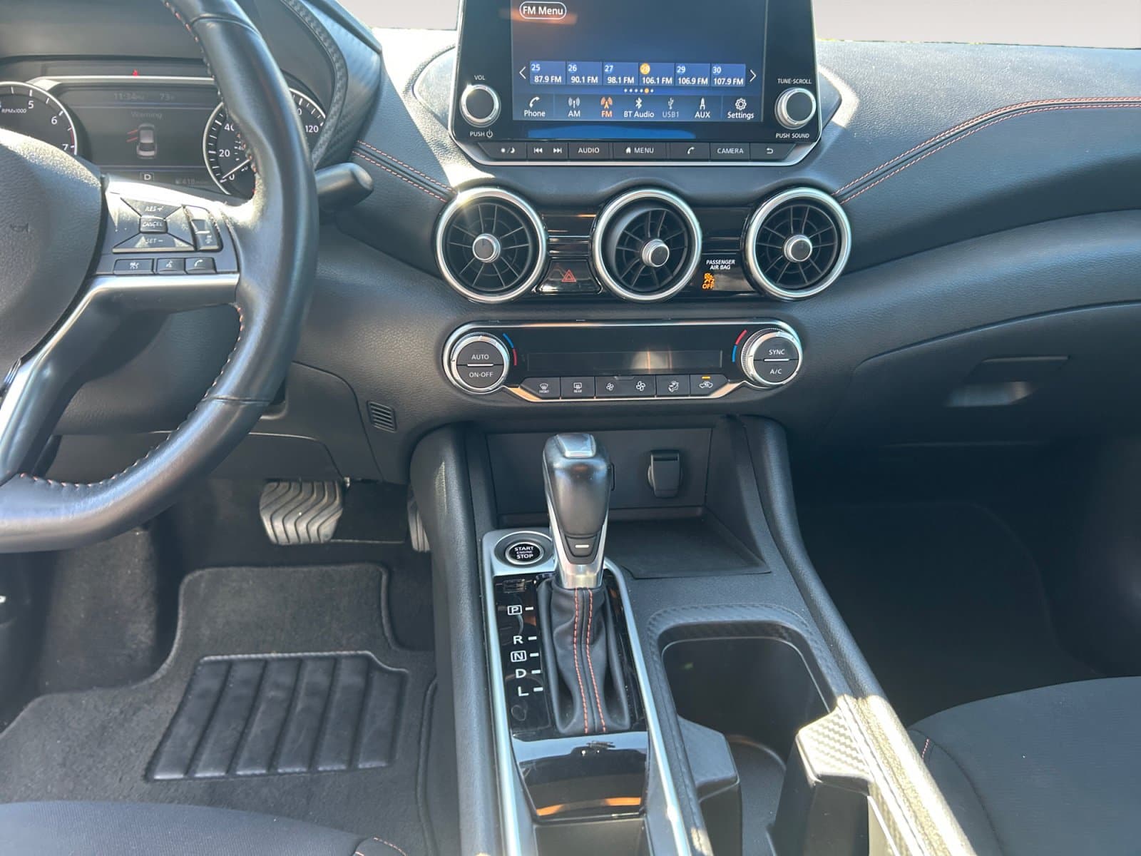 Pre-Owned 2023 Nissan Sentra SR - photo - 10