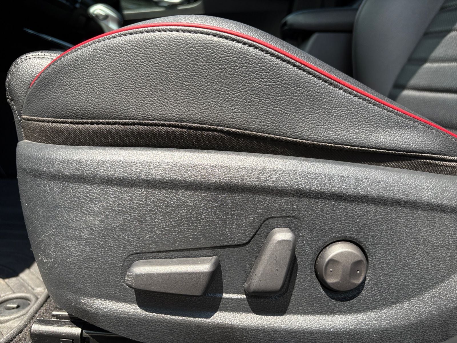 Pre-Owned 2024 Kia Forte GT - photo - 19