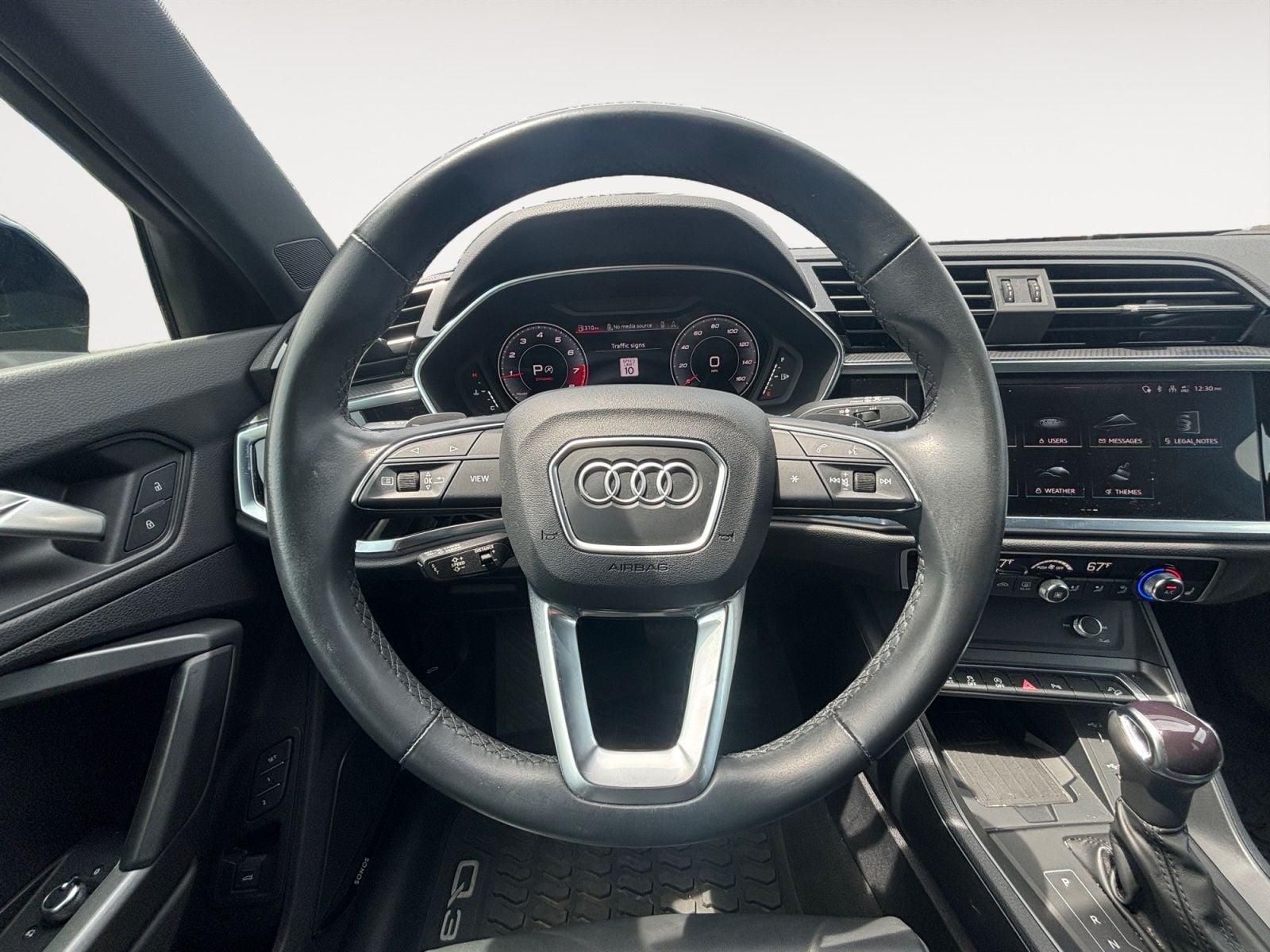 Pre-Owned 2024 Audi Q3 Premium Plus - photo - 11