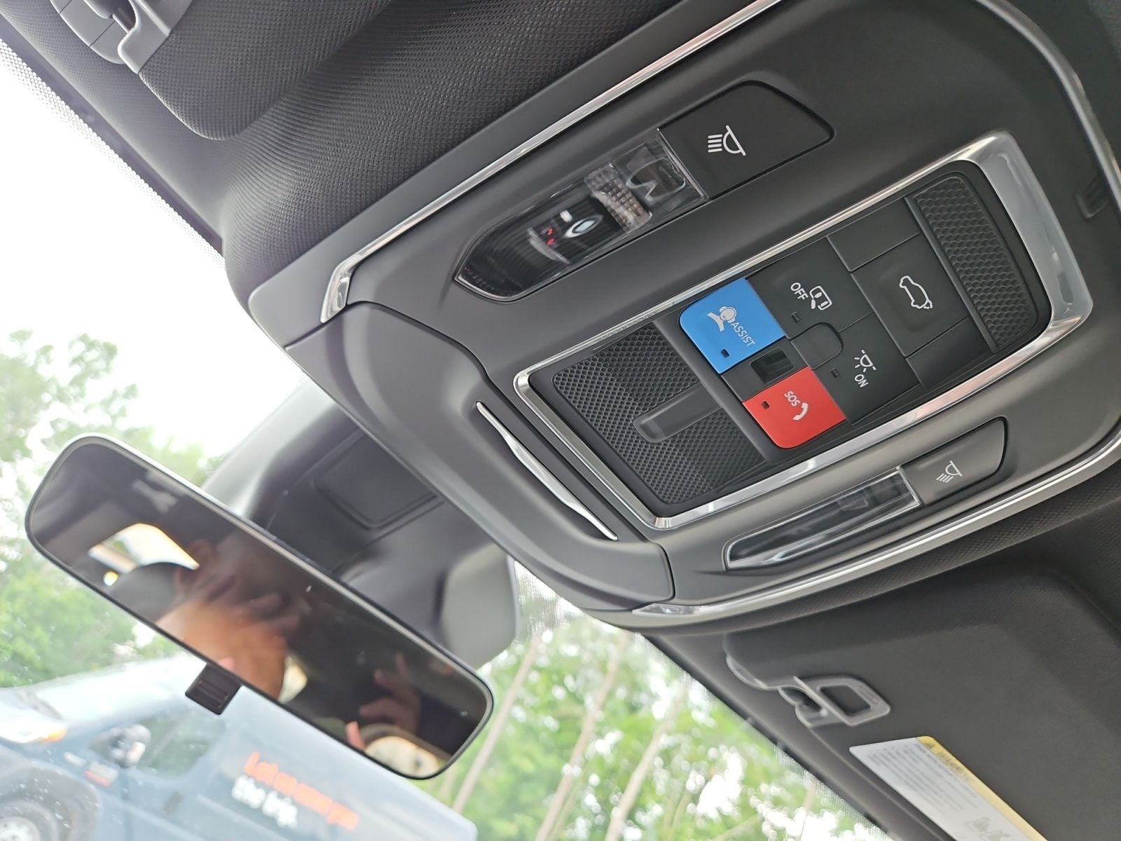 New 2026 Jeep Grand Cherokee L Limited - photo - 29