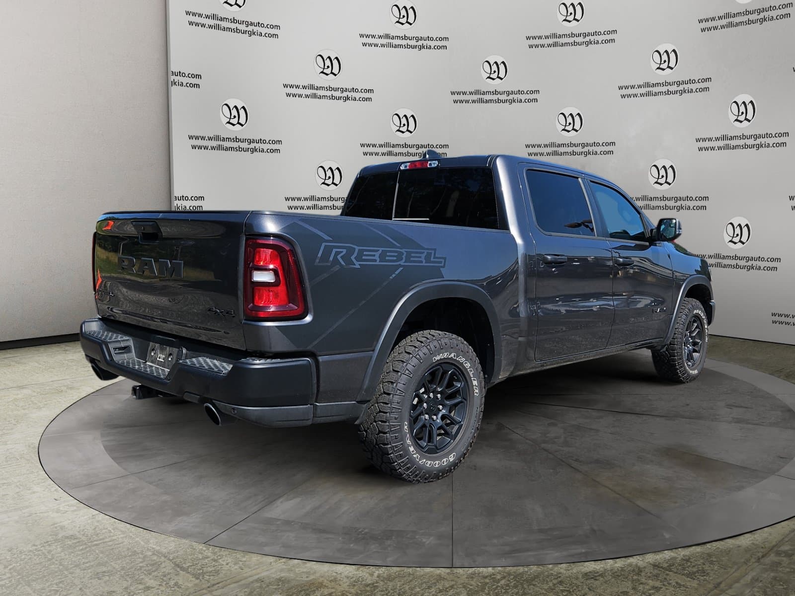 Pre-Owned 2026 Ram 1500 Rebel - photo - 4