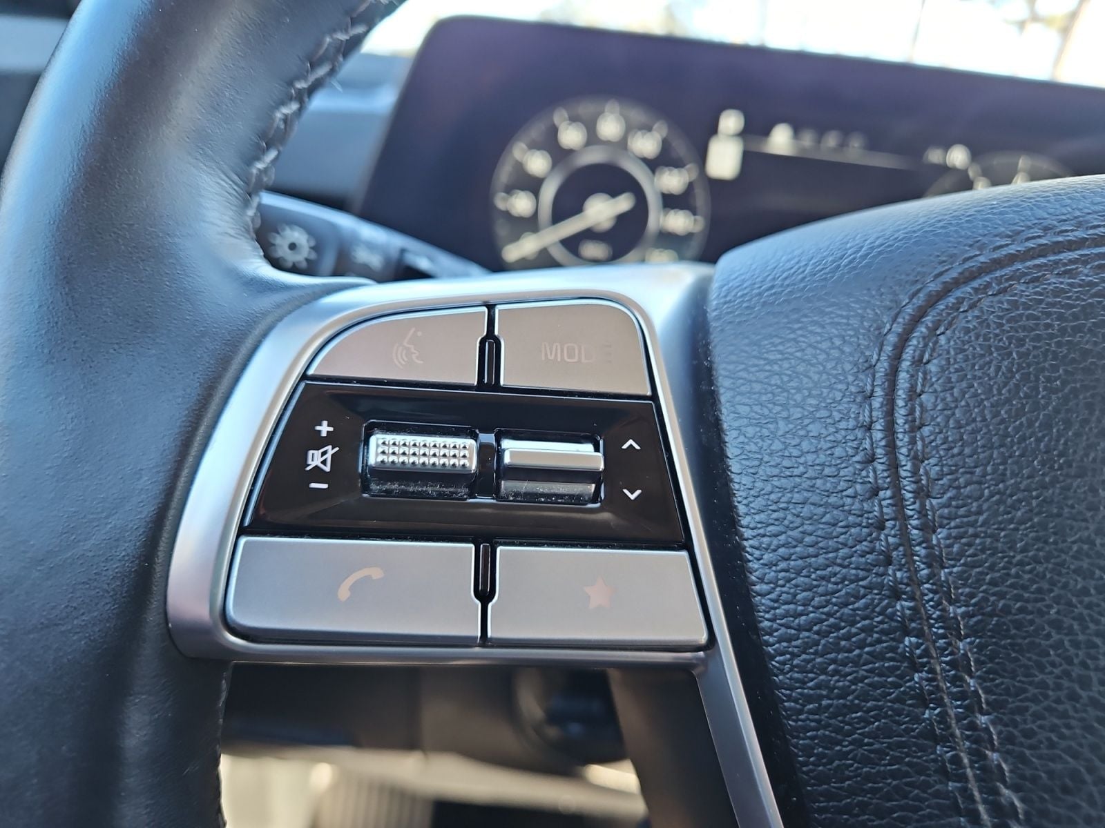Pre-Owned 2024 Kia Telluride SX-Prestige - photo - 24