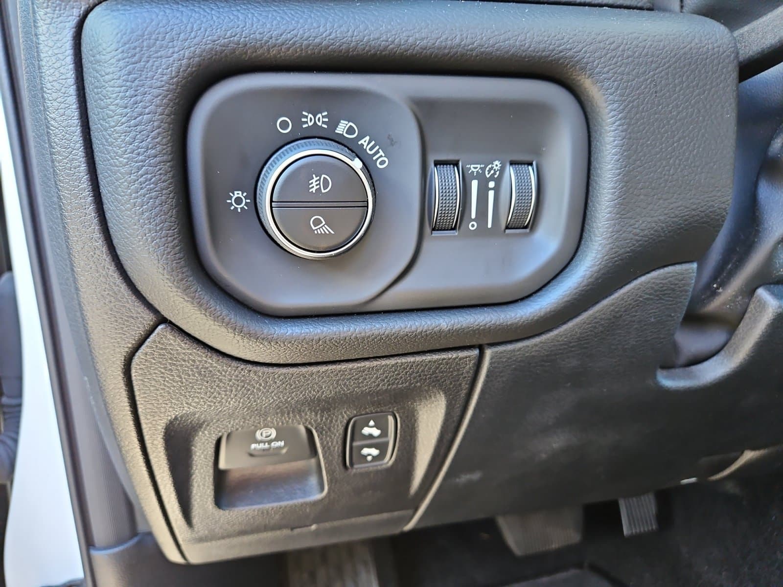 Pre-Owned 2026 Ram 1500 Laramie - photo - 22