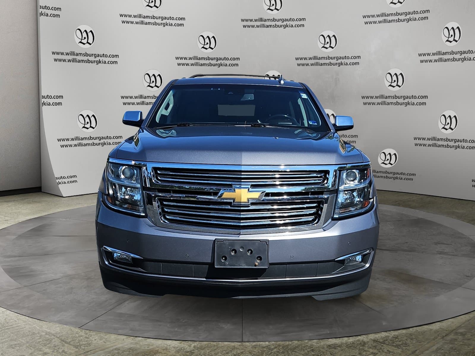 Pre-Owned 2019 Chevrolet Suburban Premier - photo - 7
