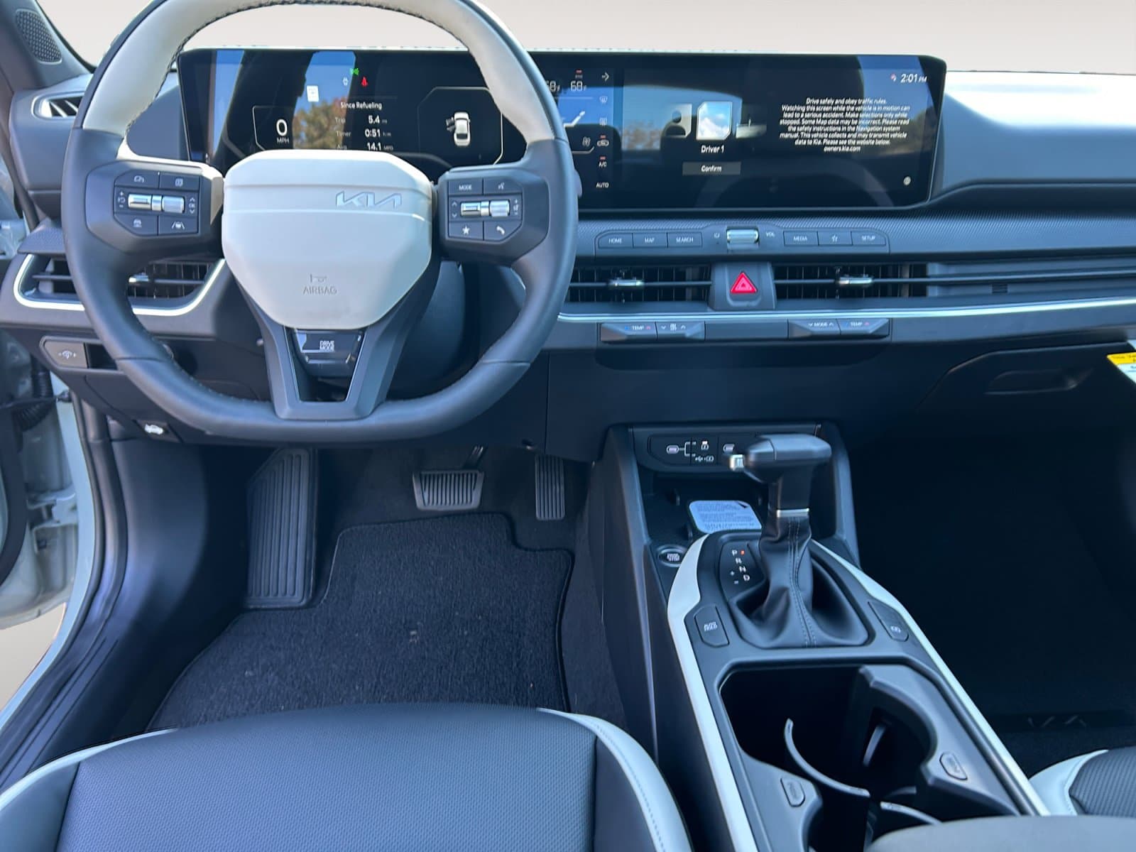 New 2026 Kia K4 GT-Line - photo - 9