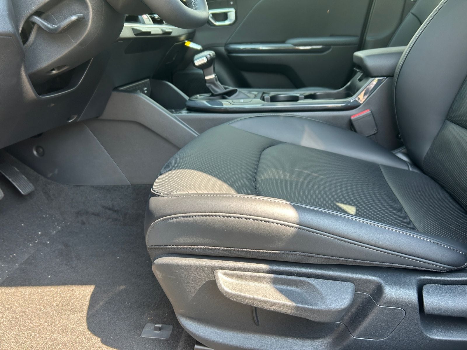 New 2026 Kia K4 EX - photo - 17