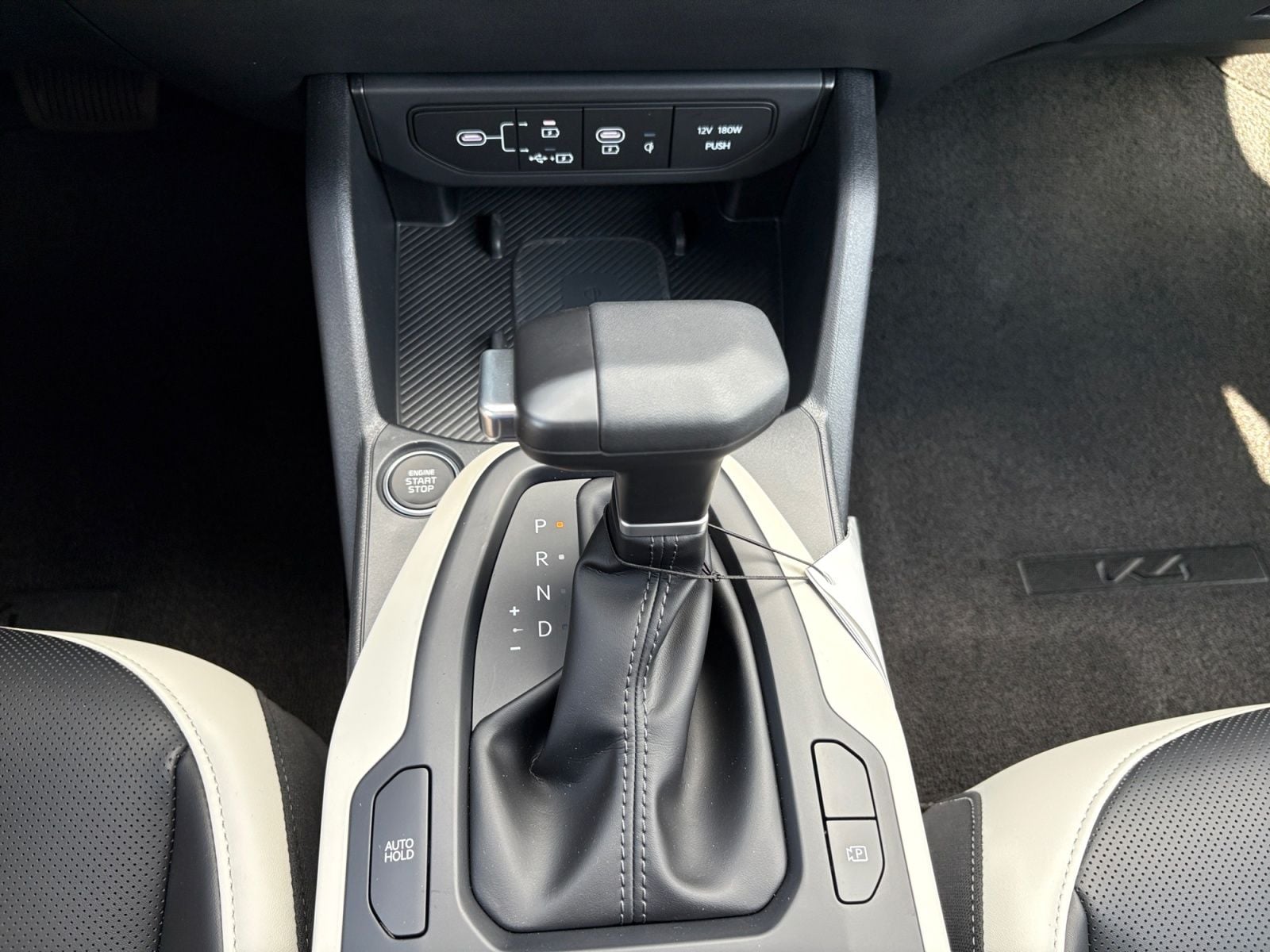 New 2026 Kia K4 GT-Line - photo - 27