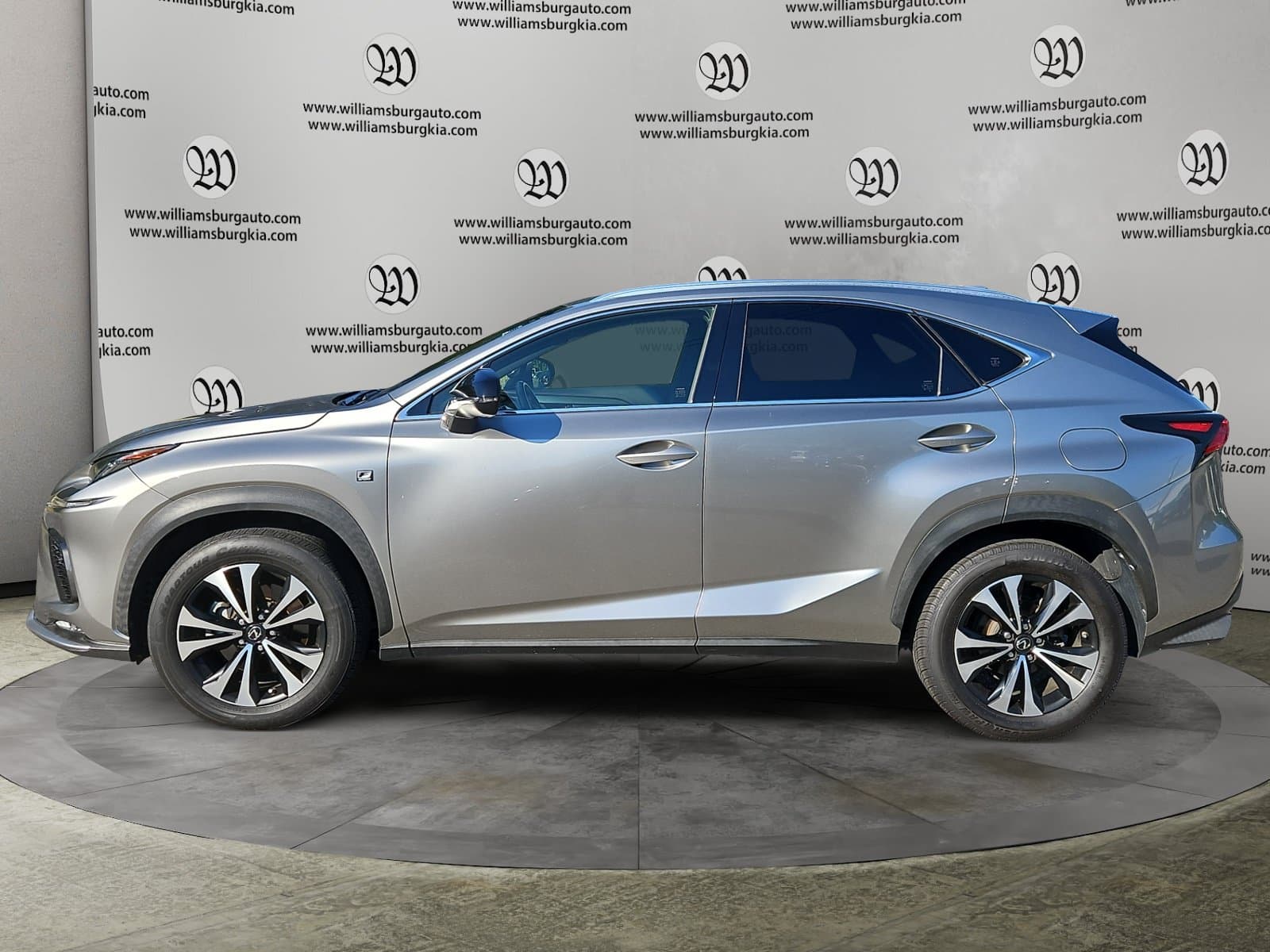 Pre-Owned 2018 Lexus NX 300 F Sport - photo - 1