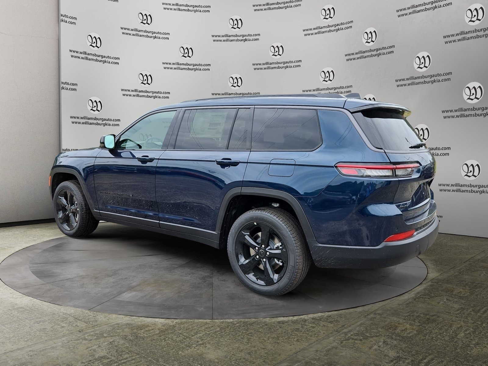 New 2027 Jeep Grand Cherokee L Limited - photo - 2
