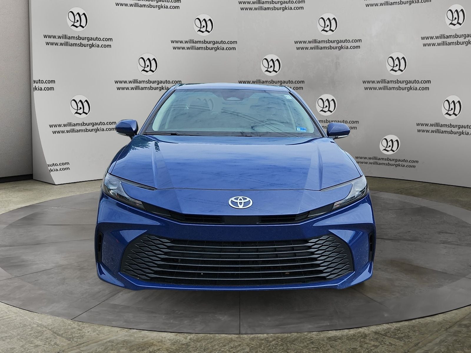 Pre-Owned 2025 Toyota Camry LE - photo - 7