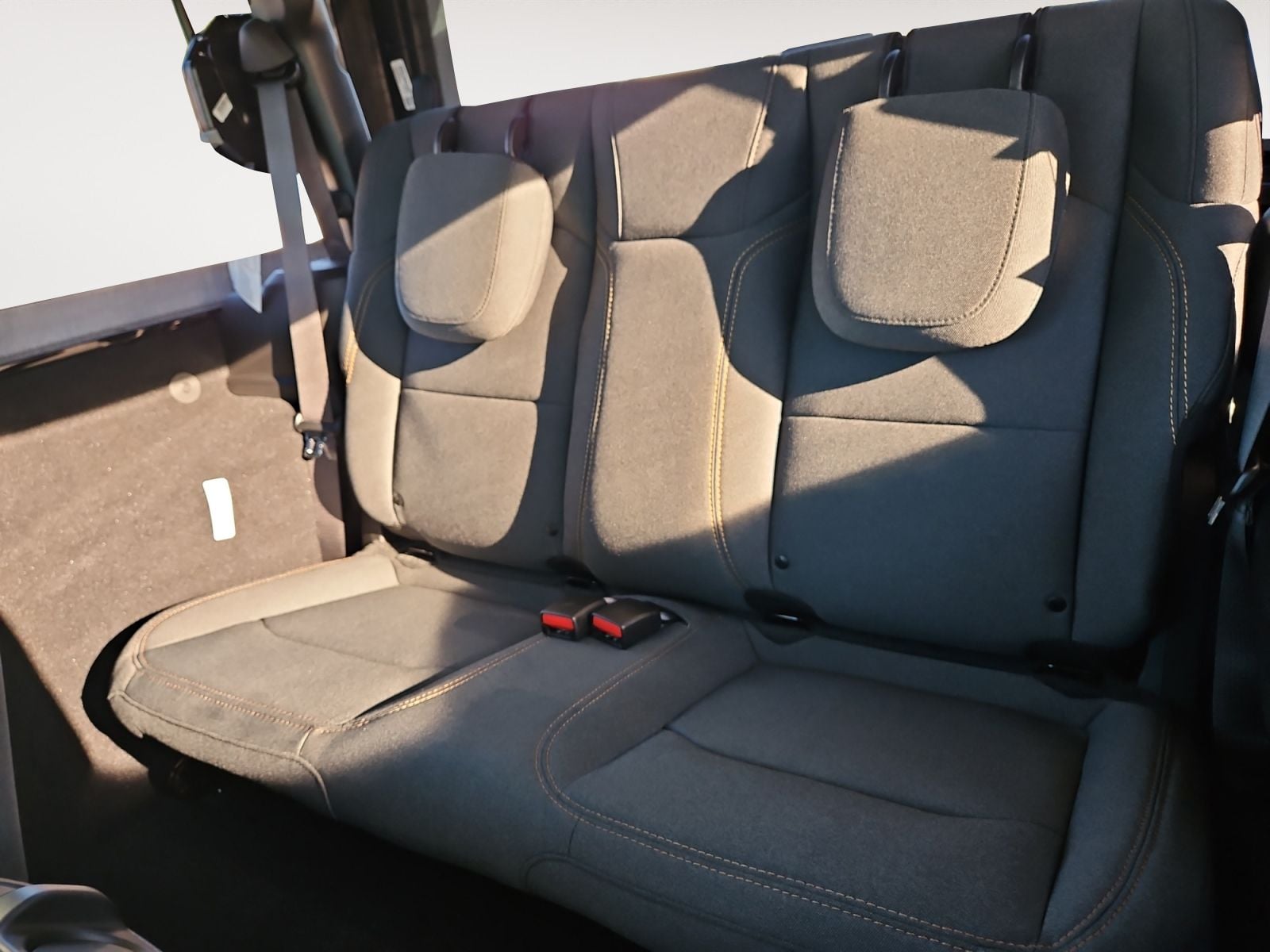 New 2026 Jeep Wrangler Sport S - photo - 12