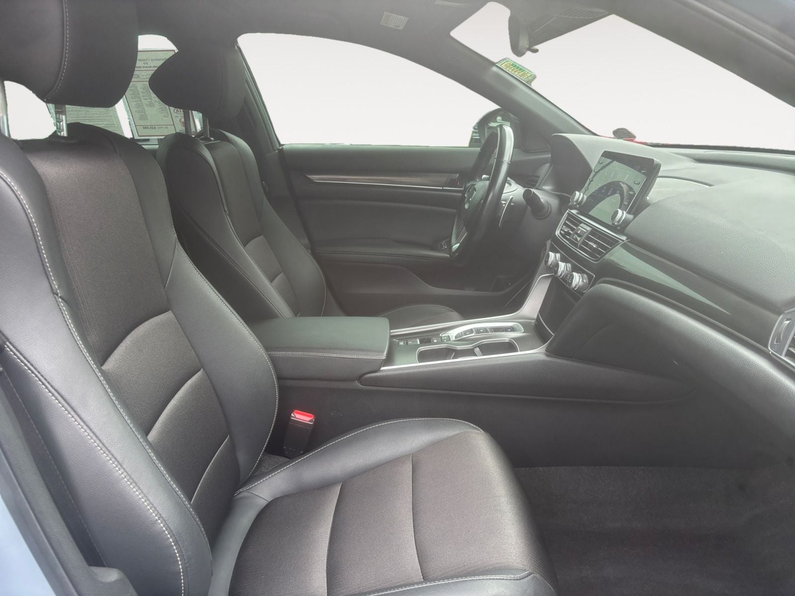 Pre-Owned 2022 Honda Accord Hybrid Sport - photo - 14