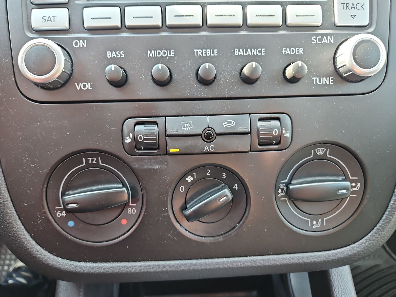 Pre-Owned 2008 Volkswagen Jetta - photo - 26