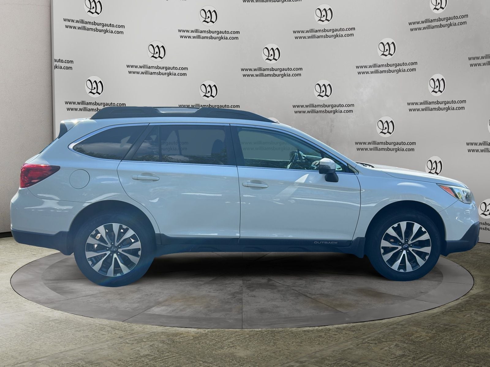 Pre-Owned 2015 Subaru Outback 2.5i - photo - 5
