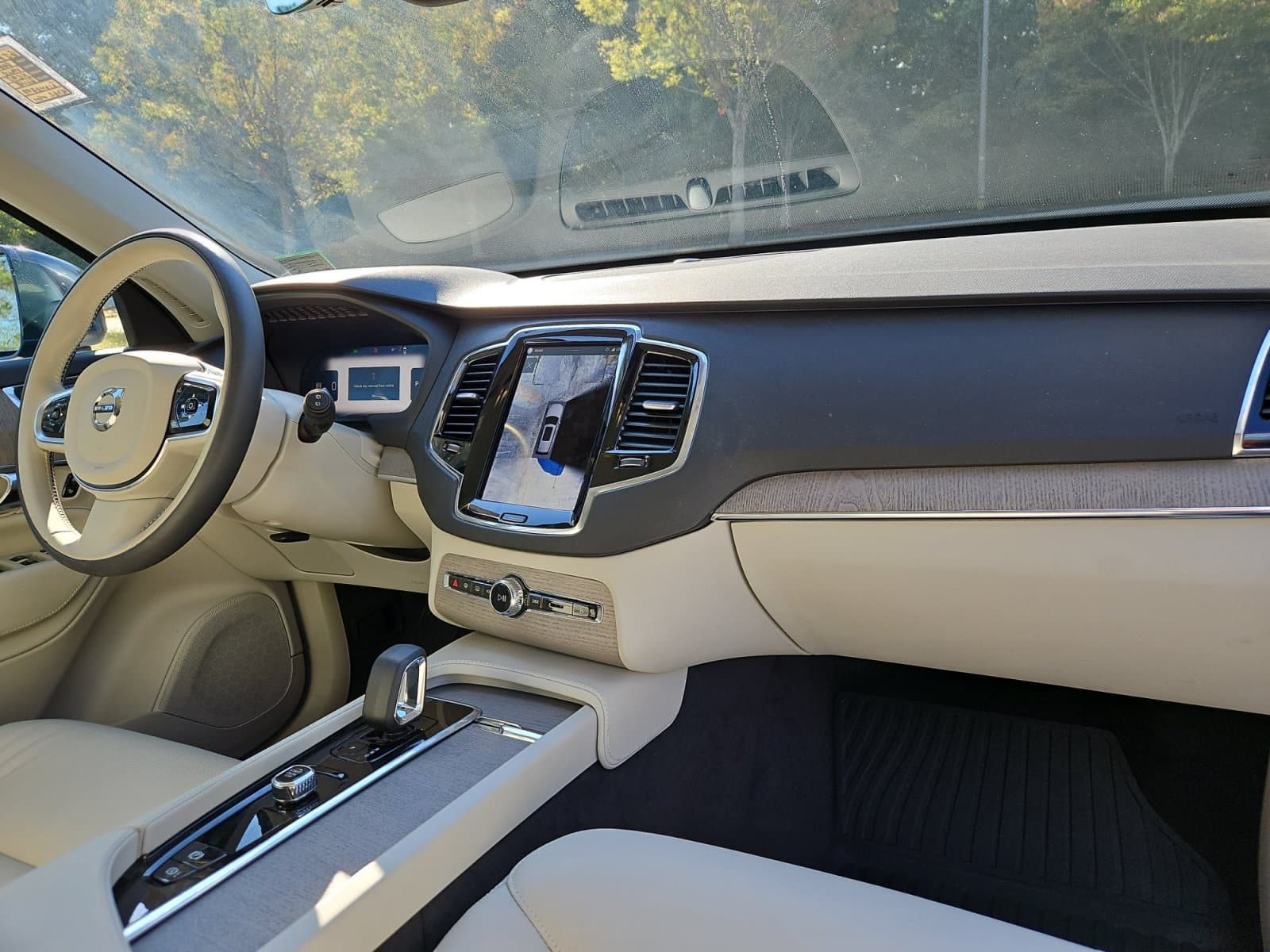 Pre-Owned 2025 Volvo XC90 B6 Plus 7-Seater - photo - 15