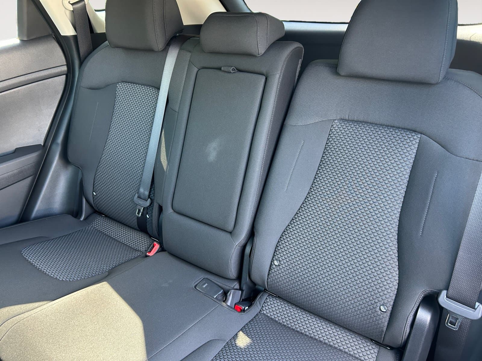 New 2027 Kia Sportage Hybrid S - photo - 12