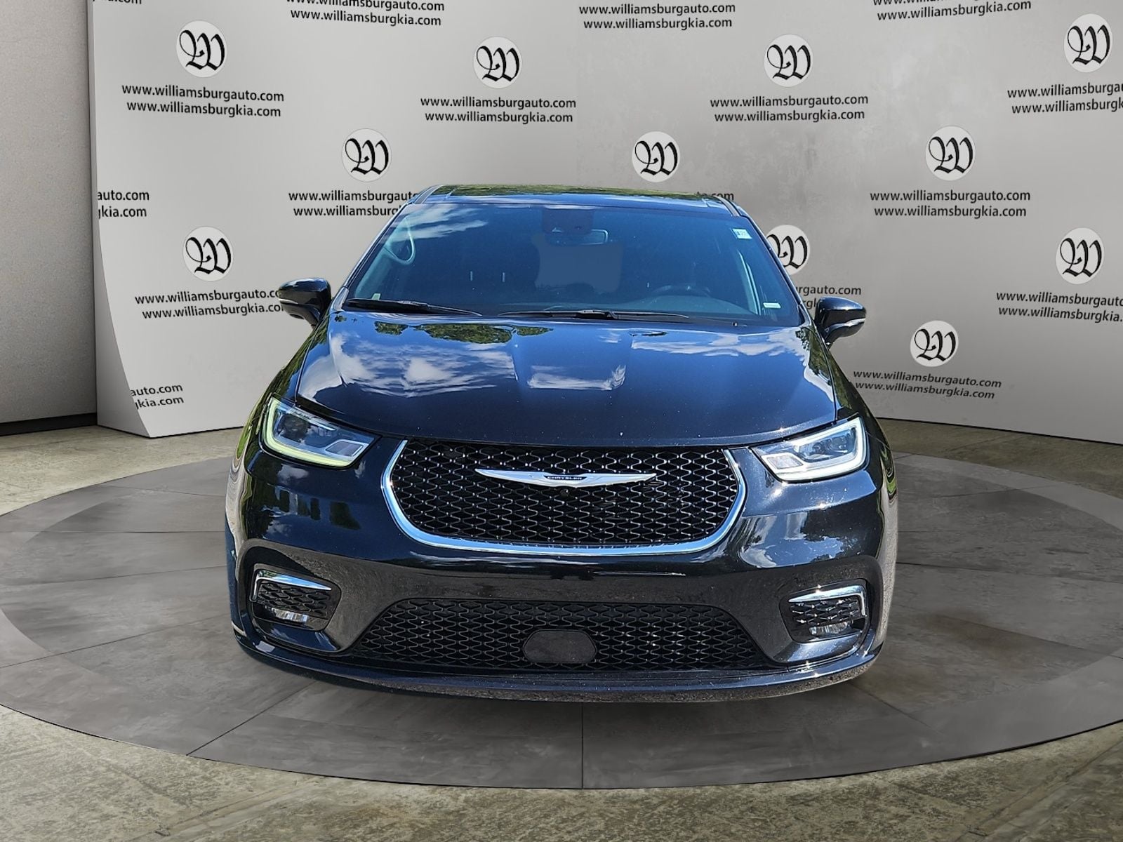 Pre-Owned 2025 Chrysler Pacifica Select - photo - 7