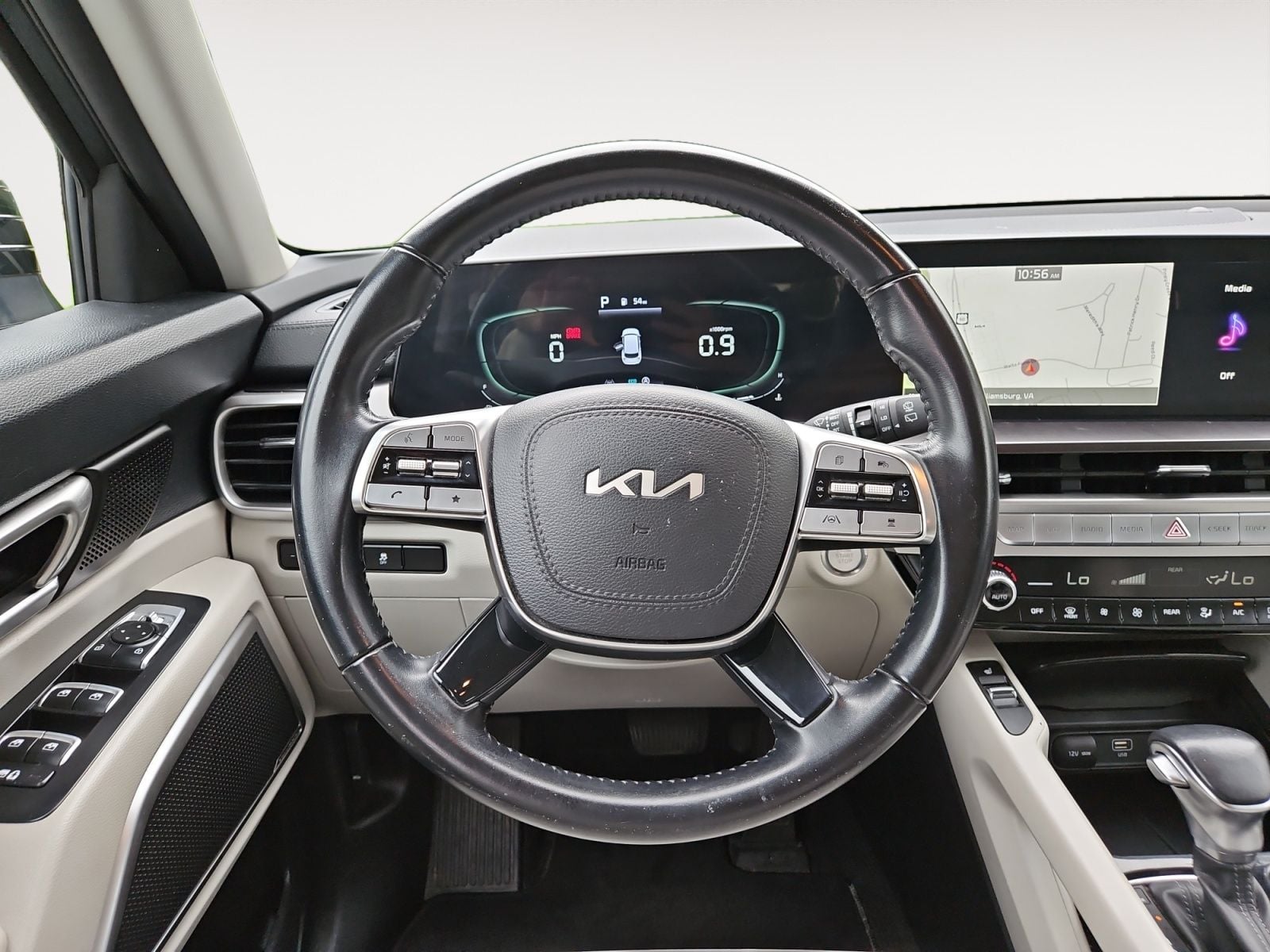 Pre-Owned 2023 Kia Telluride S - photo - 11
