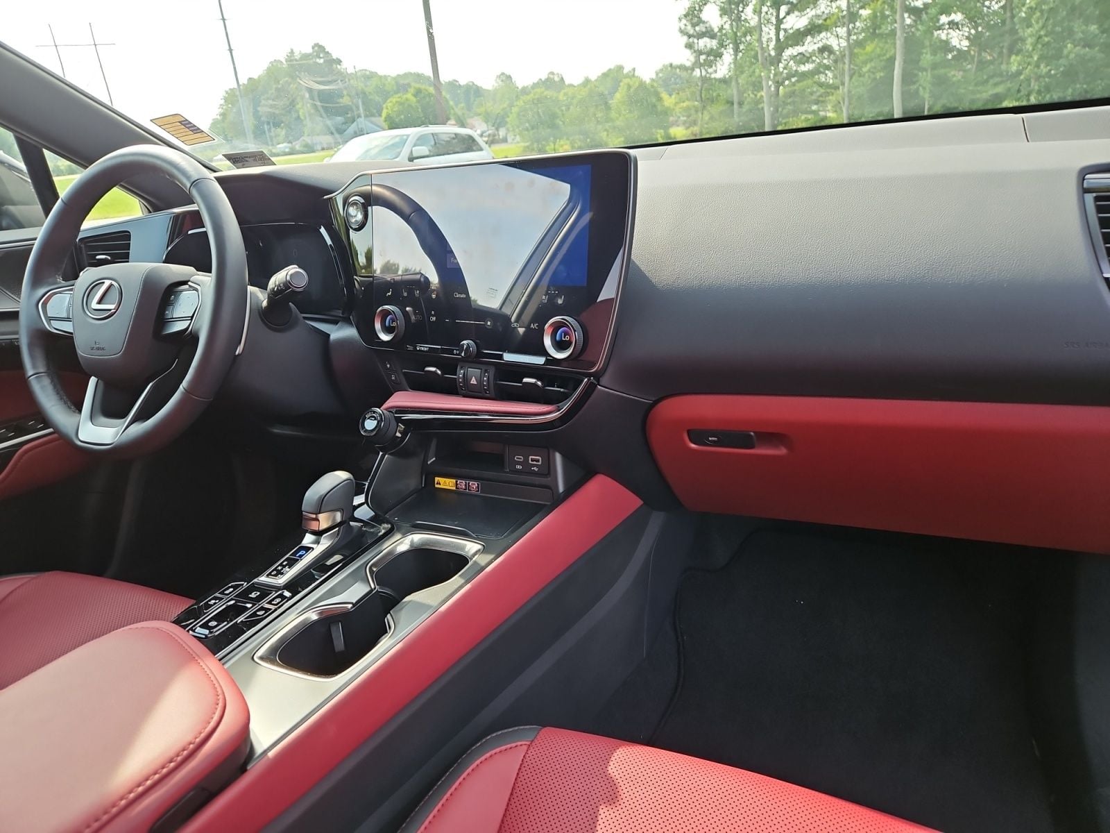 Pre-Owned 2025 Lexus NX 350 Luxury - photo - 15