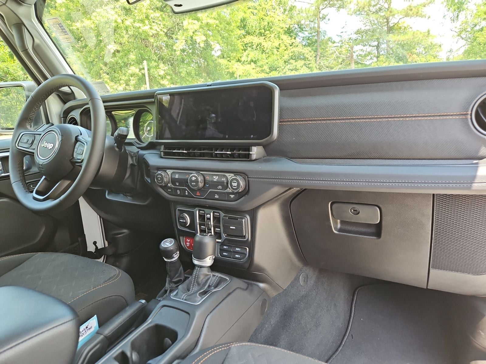 Pre-Owned 2026 Jeep Gladiator Mojave - photo - 15