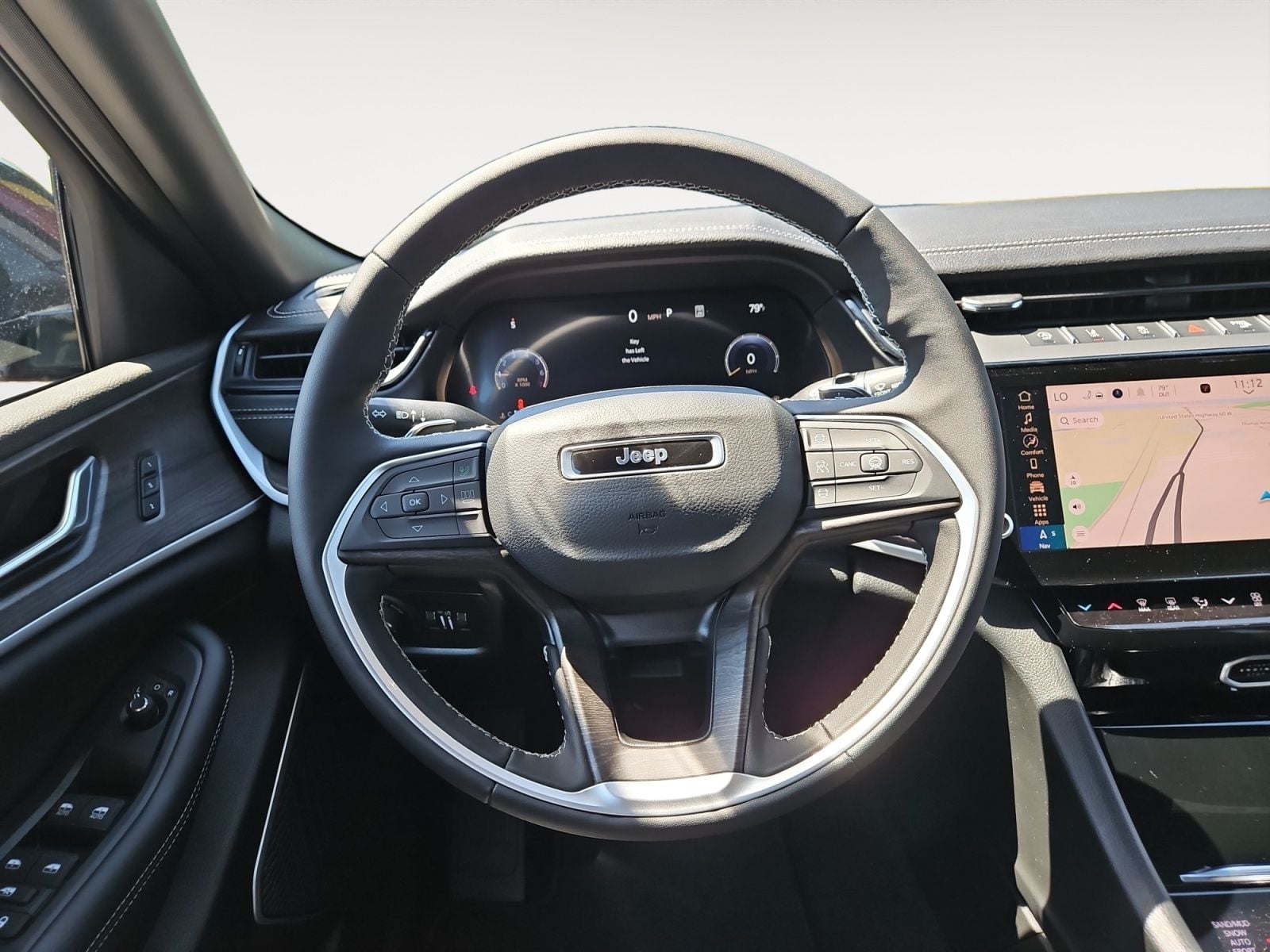 New 2026 Jeep Grand Cherokee L Limited - photo - 11