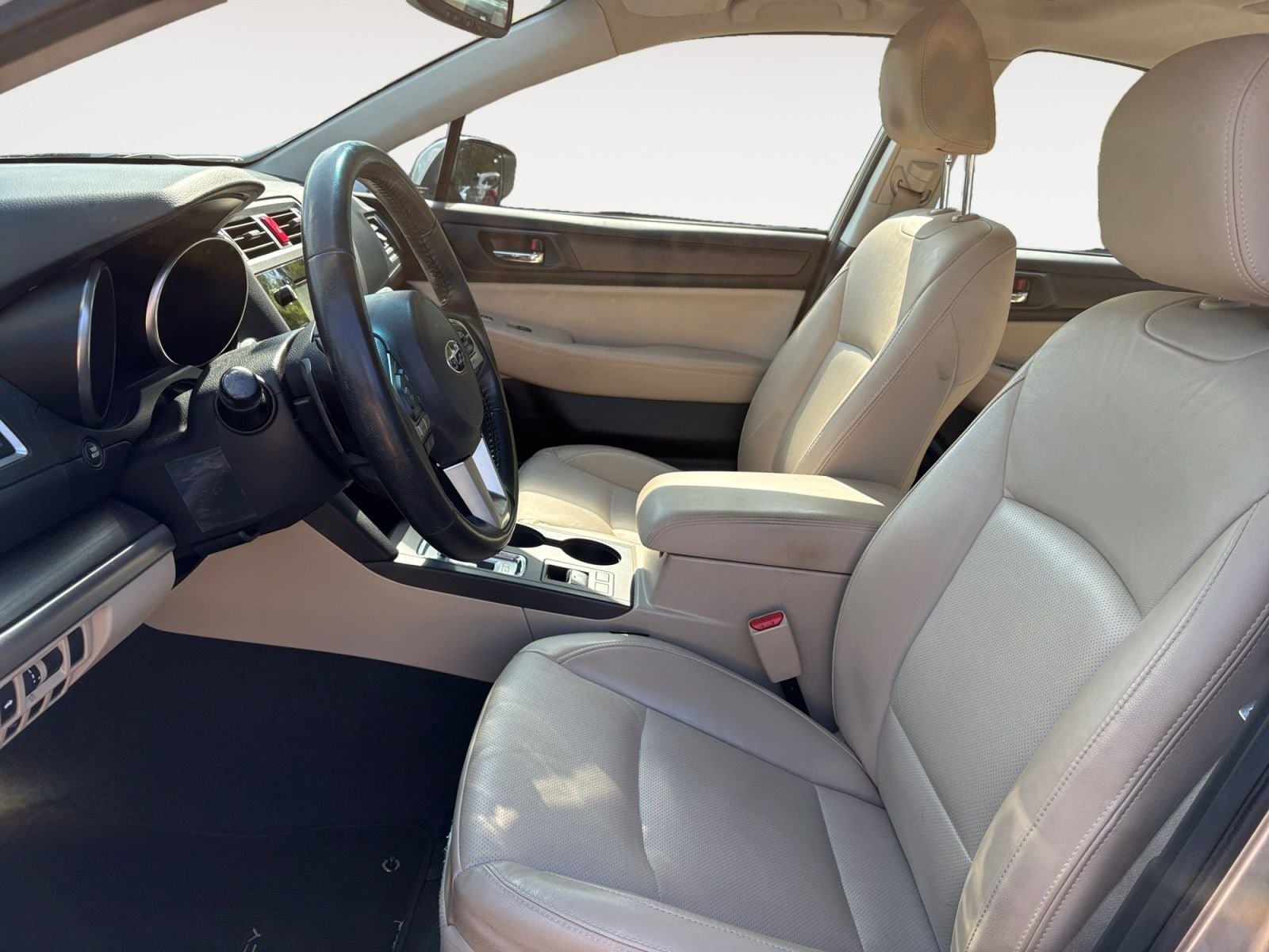 Pre-Owned 2015 Subaru Legacy 2.5i - photo - 8