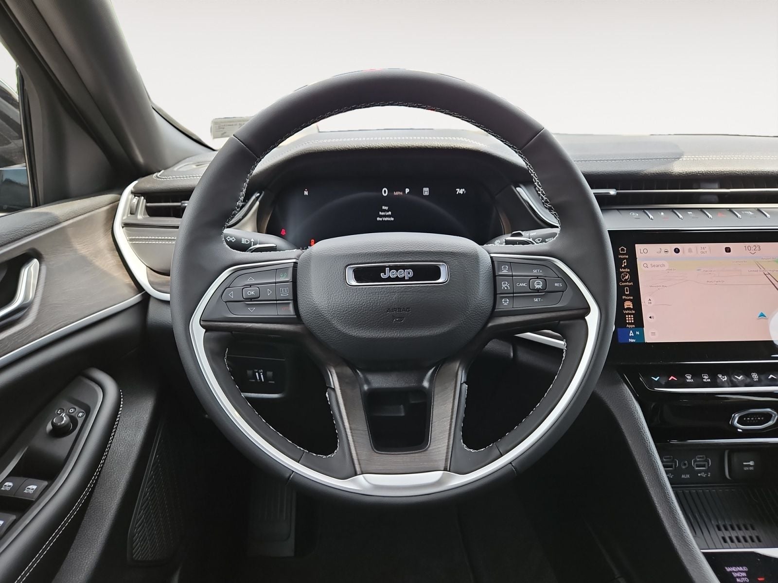 New 2026 Jeep Grand Cherokee L Altitude - photo - 11