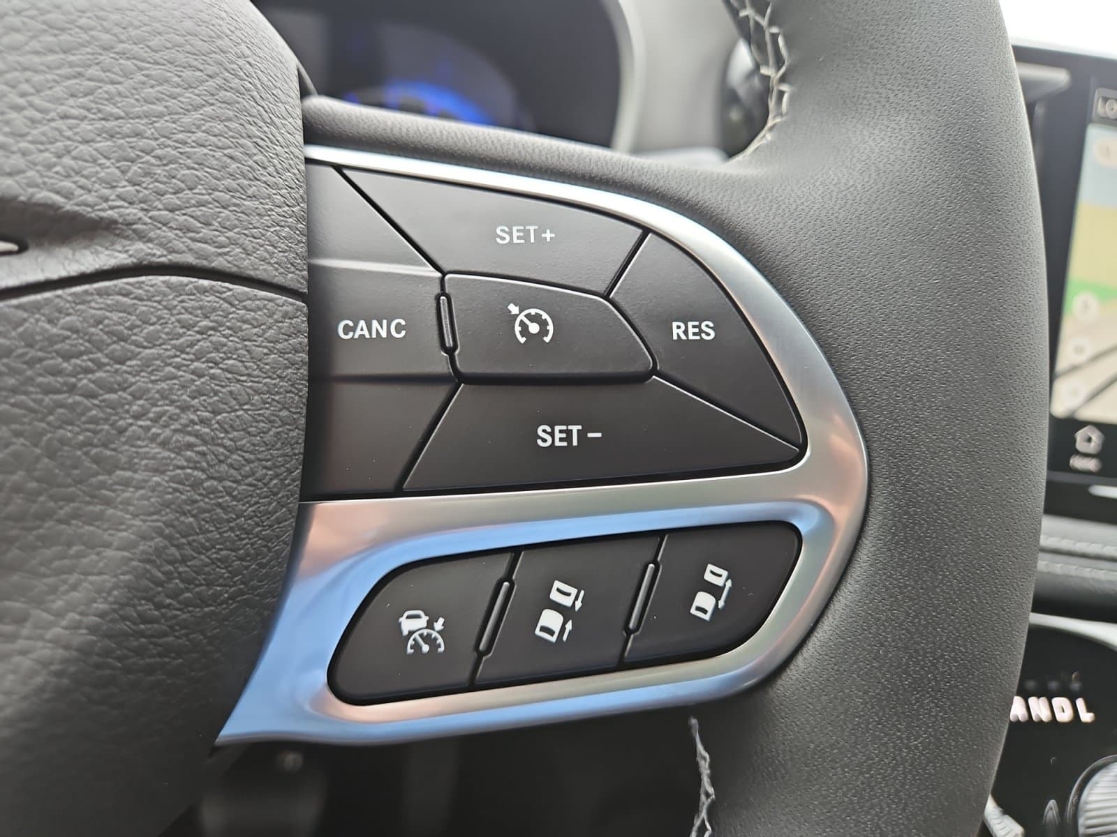 New 2027 Chrysler Pacifica Limited - photo - 25