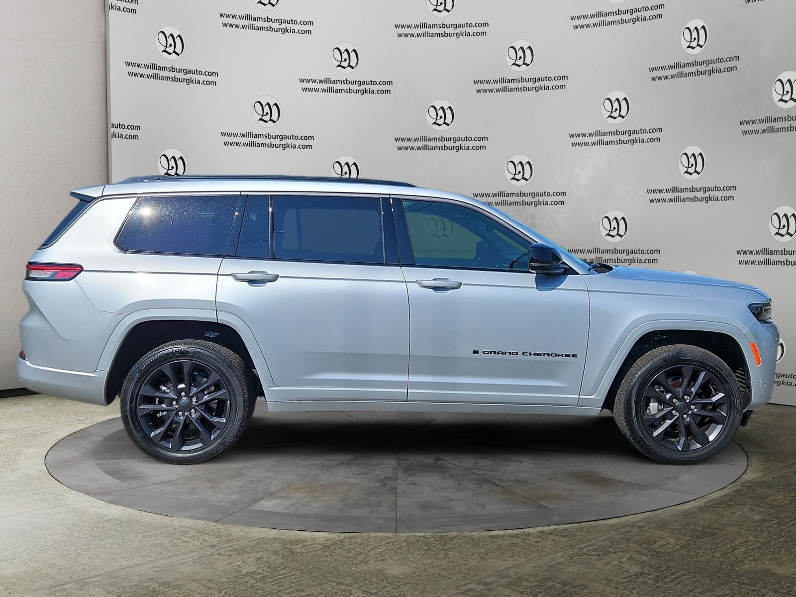 New 2026 Jeep Grand Cherokee L Limited Reserve - photo - 5