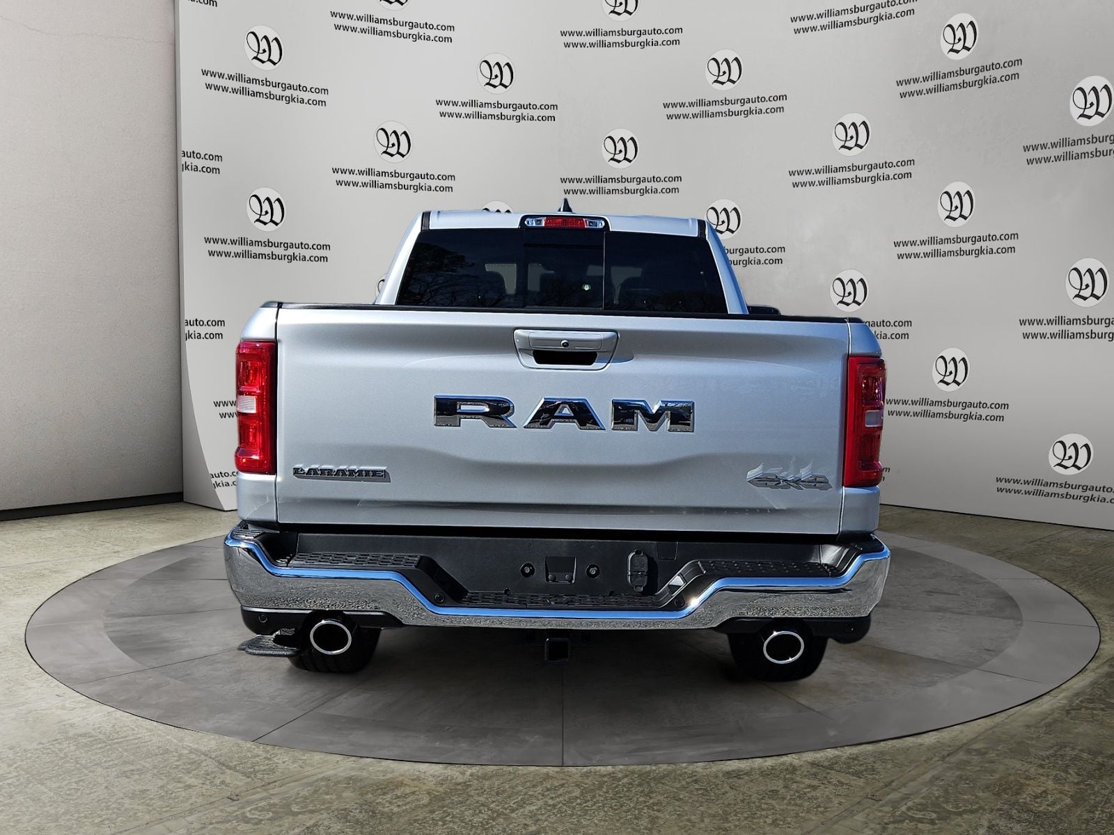New 2026 Ram 1500 Laramie - photo - 3