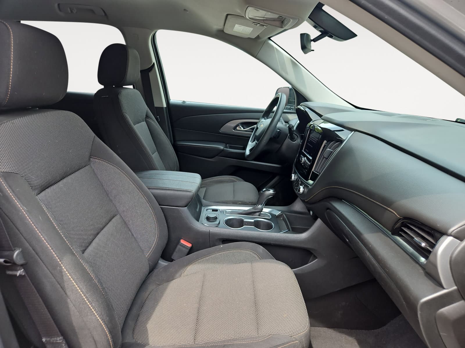 Pre-Owned 2020 Chevrolet Traverse LS - photo - 14