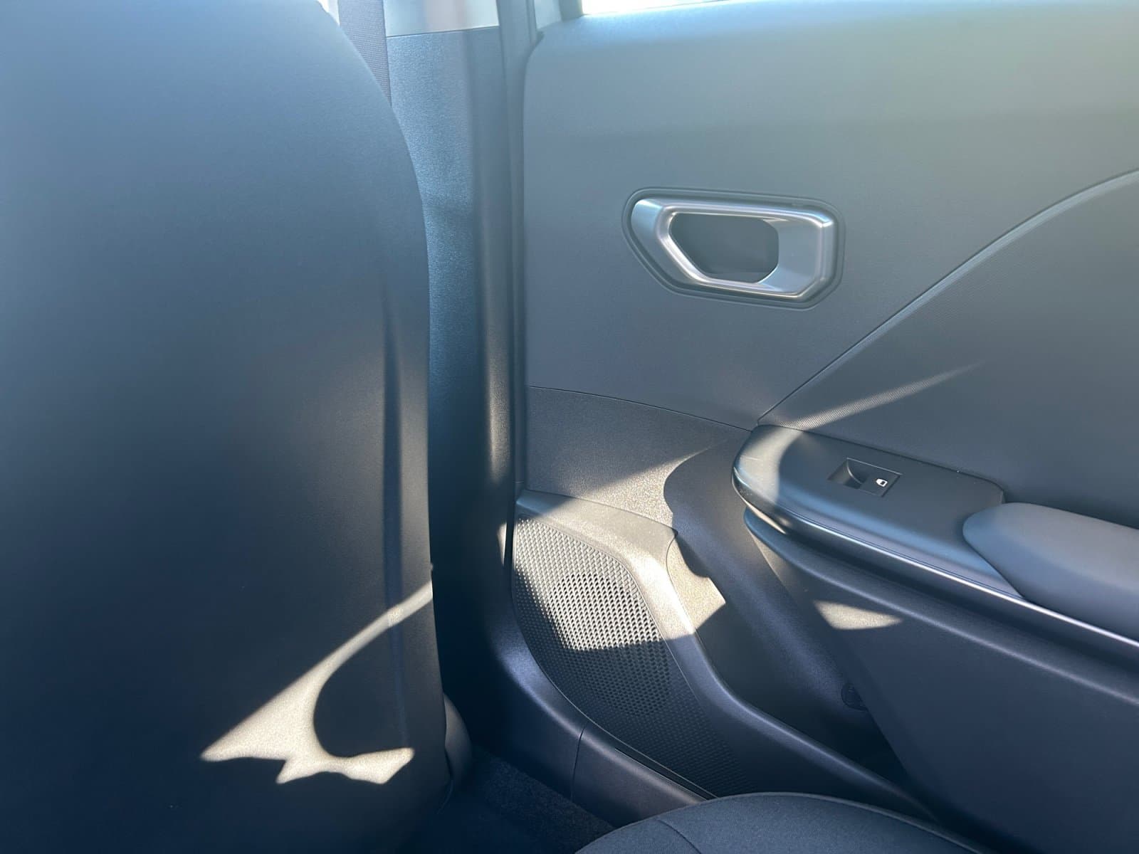 New 2026 Kia K4 LXS - photo - 19