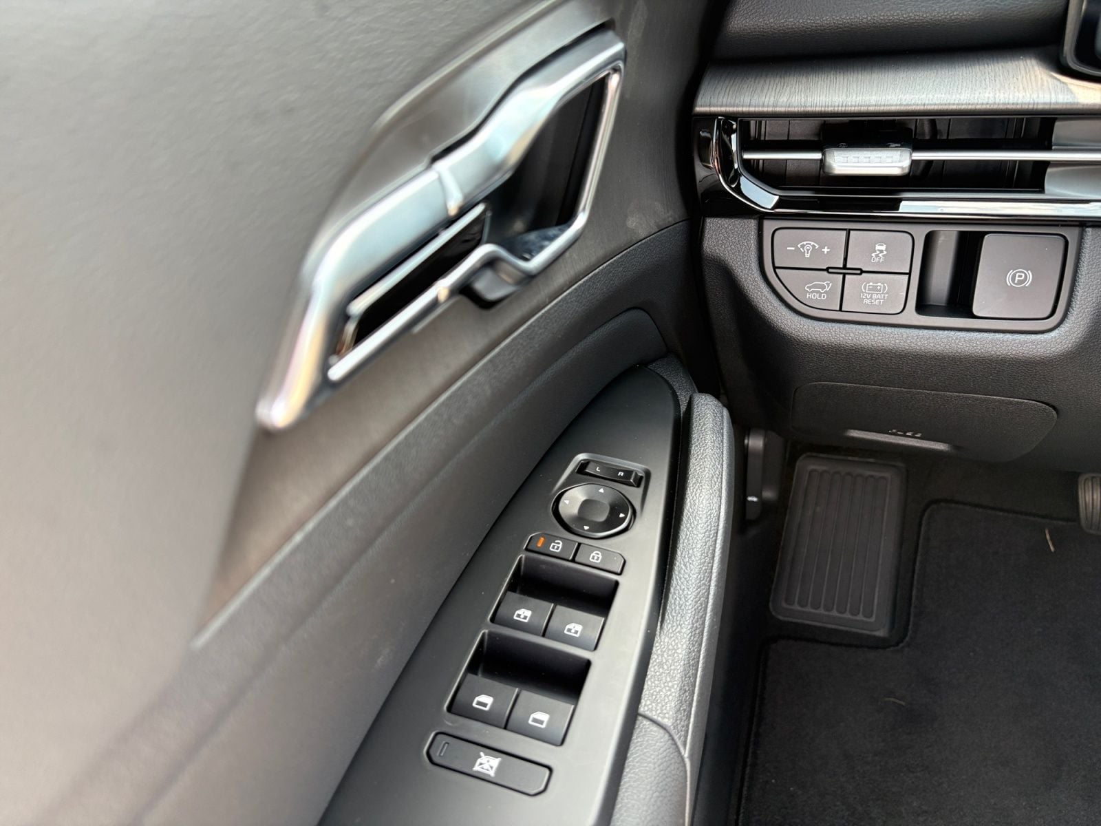 New 2027 Kia Sportage Hybrid X-Line - photo - 23