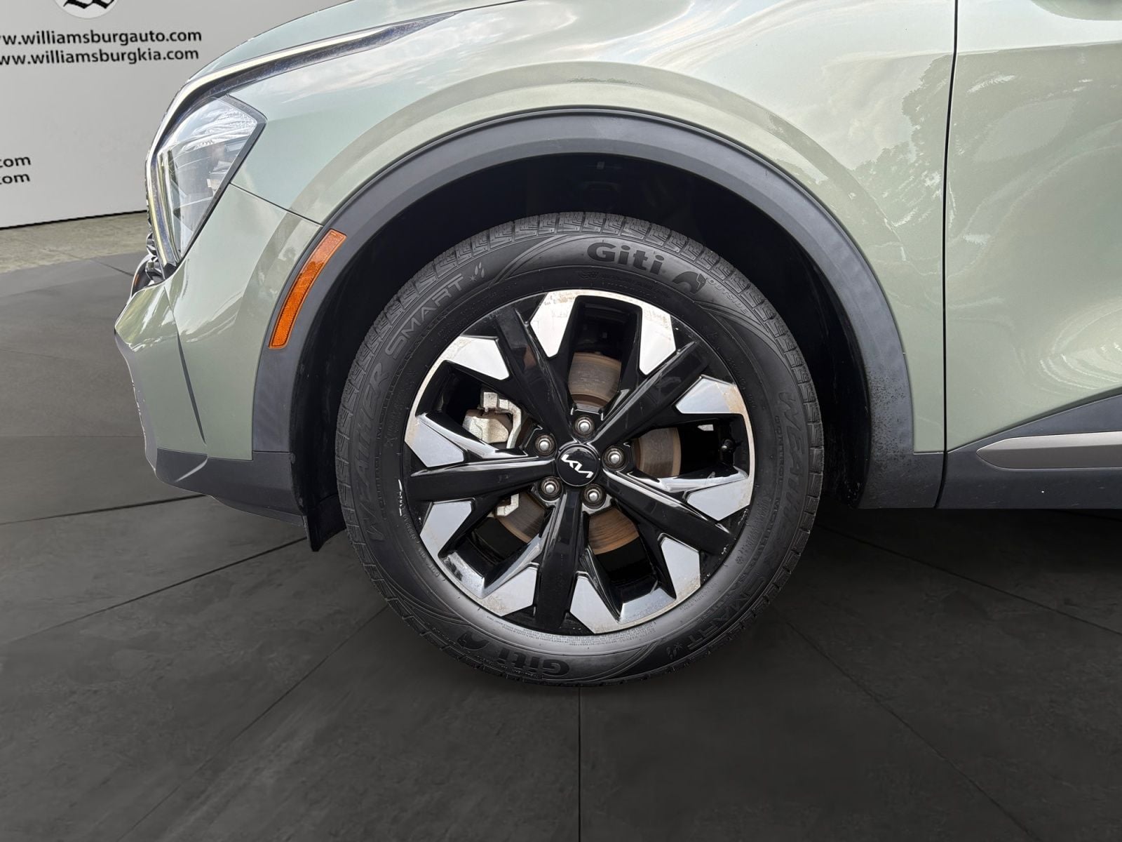 Pre-Owned 2023 Kia Sportage X-Line - photo - 13