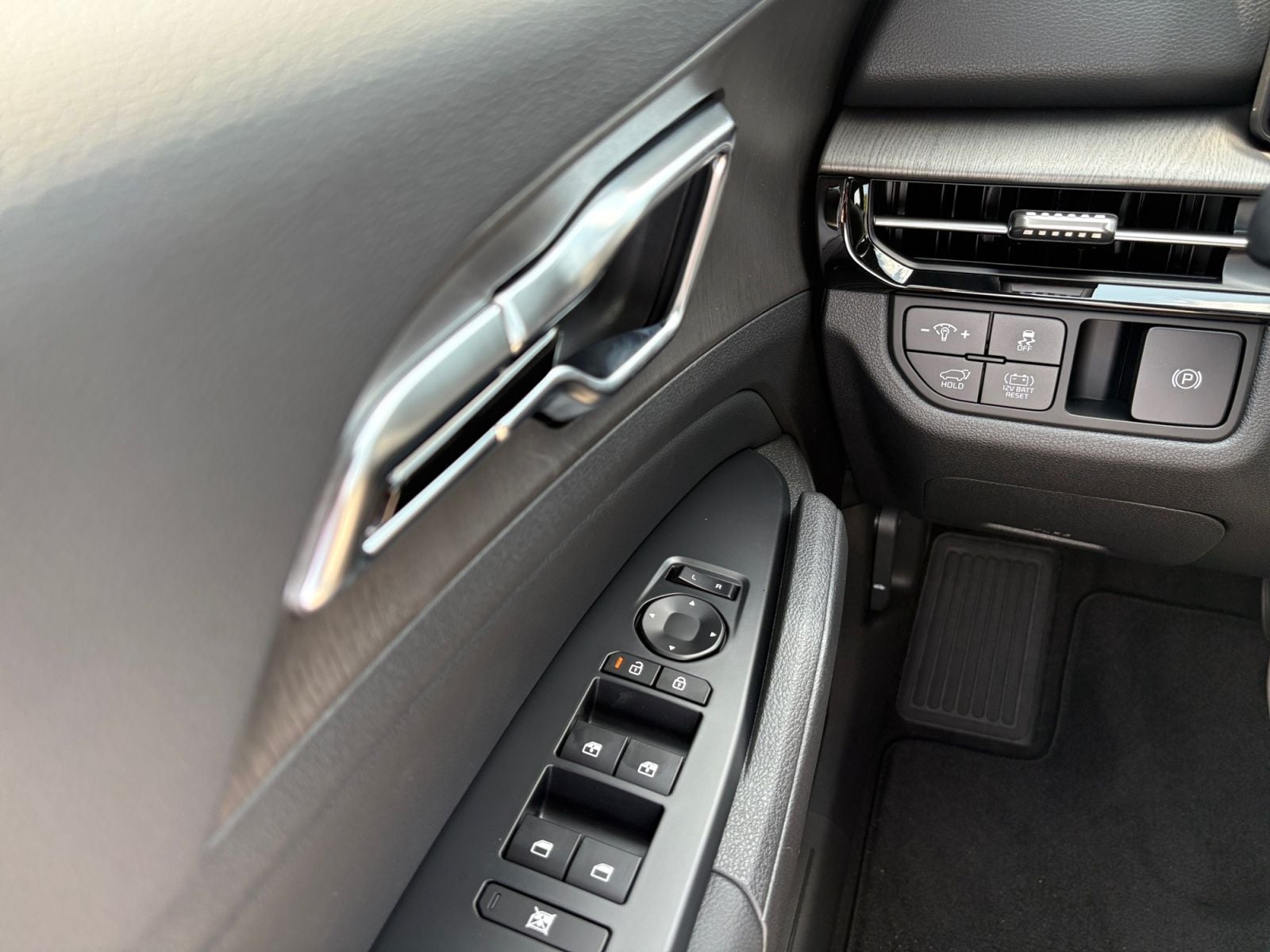 New 2027 Kia Sportage Hybrid X-Line - photo - 23
