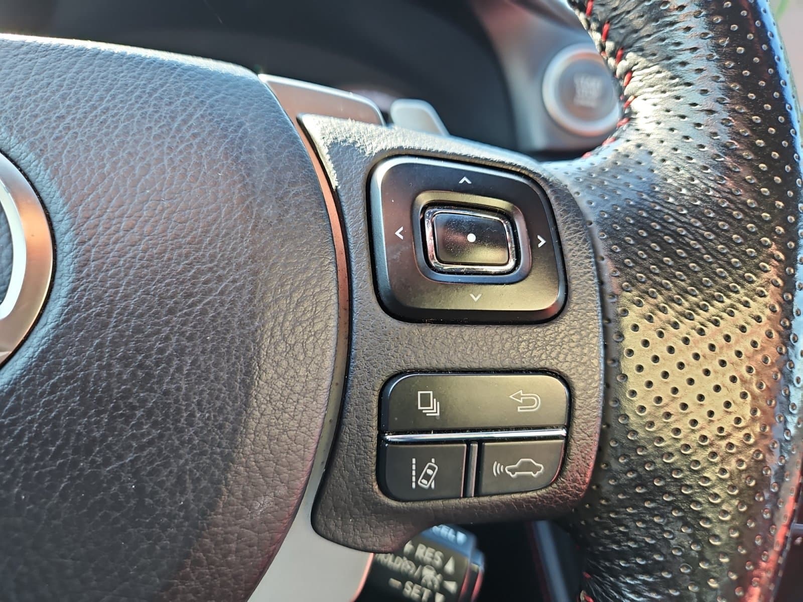 Pre-Owned 2018 Lexus NX 300 F Sport - photo - 25