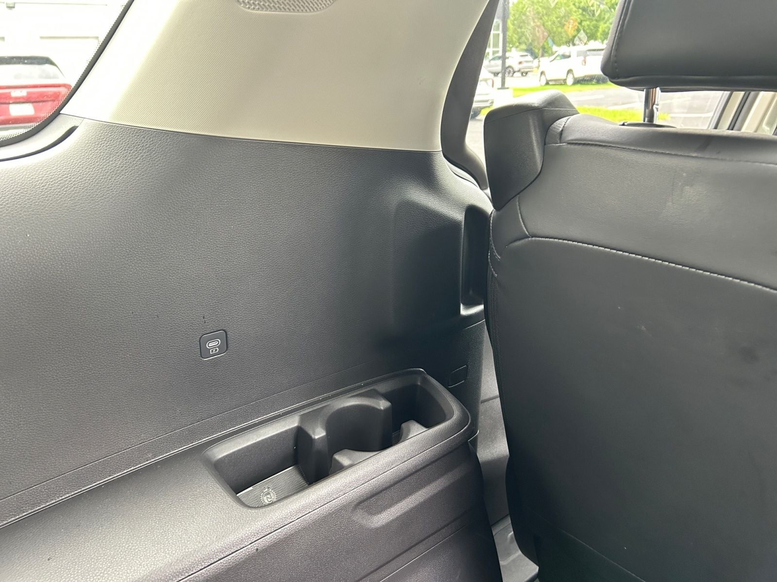 Pre-Owned 2025 Kia Carnival Hybrid SX - photo - 27