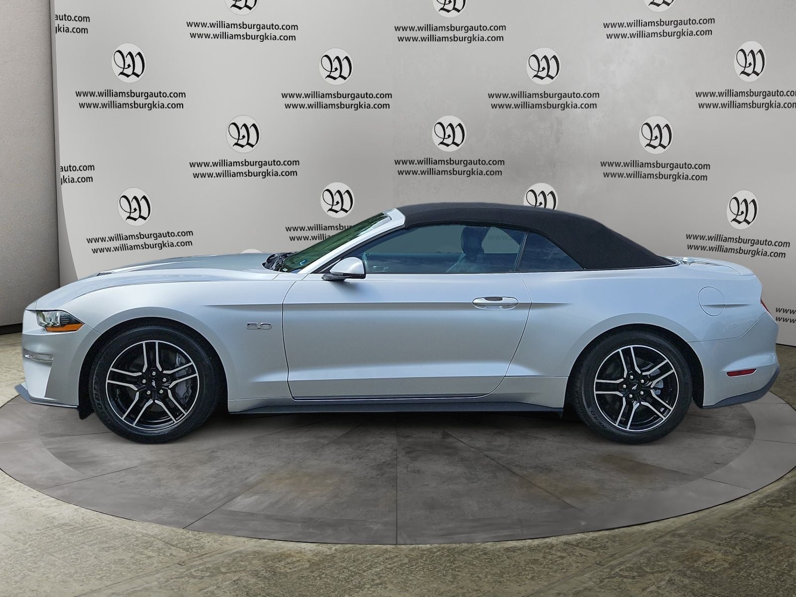 Pre-Owned 2019 Ford Mustang GT Premium - photo - 1