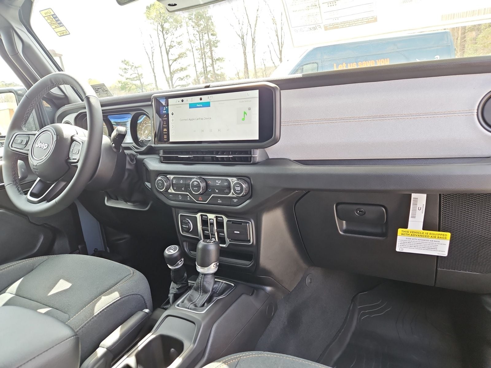 New 2026 Jeep Gladiator Sport S - photo - 15