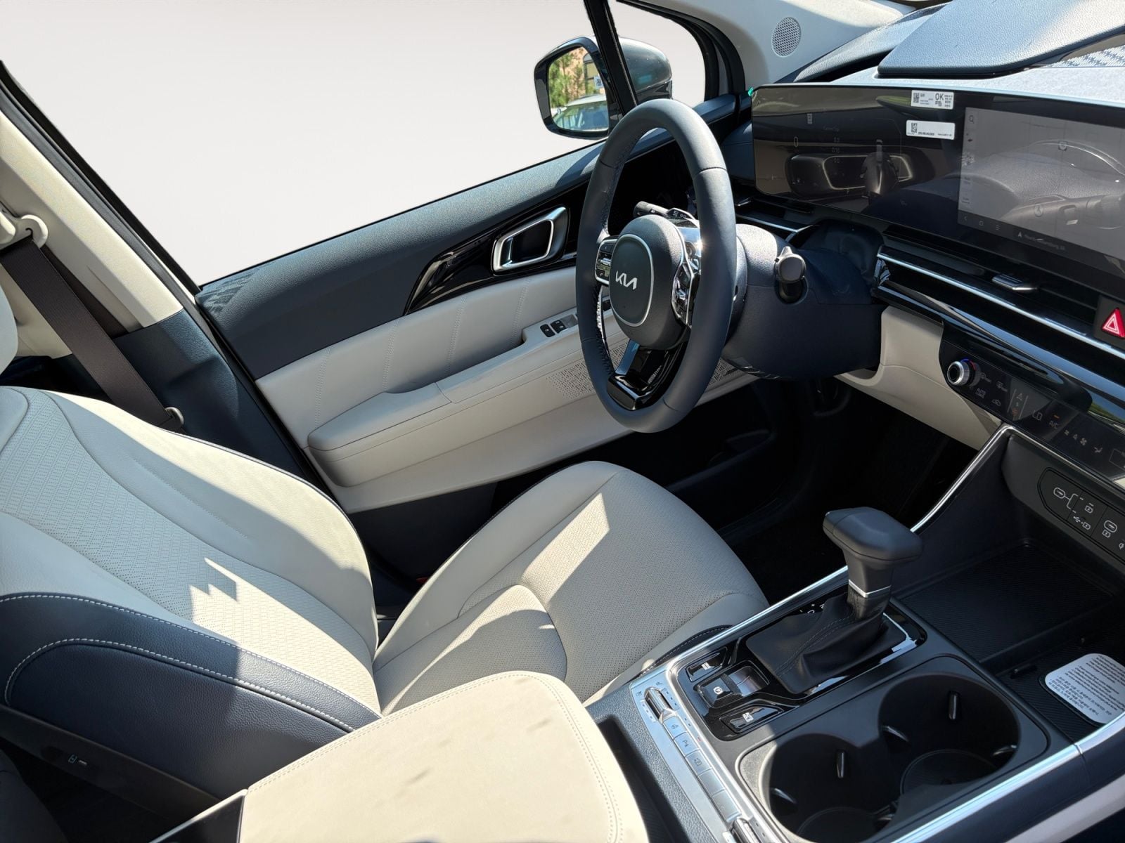 New 2026 Kia Carnival SX Prestige - photo - 14
