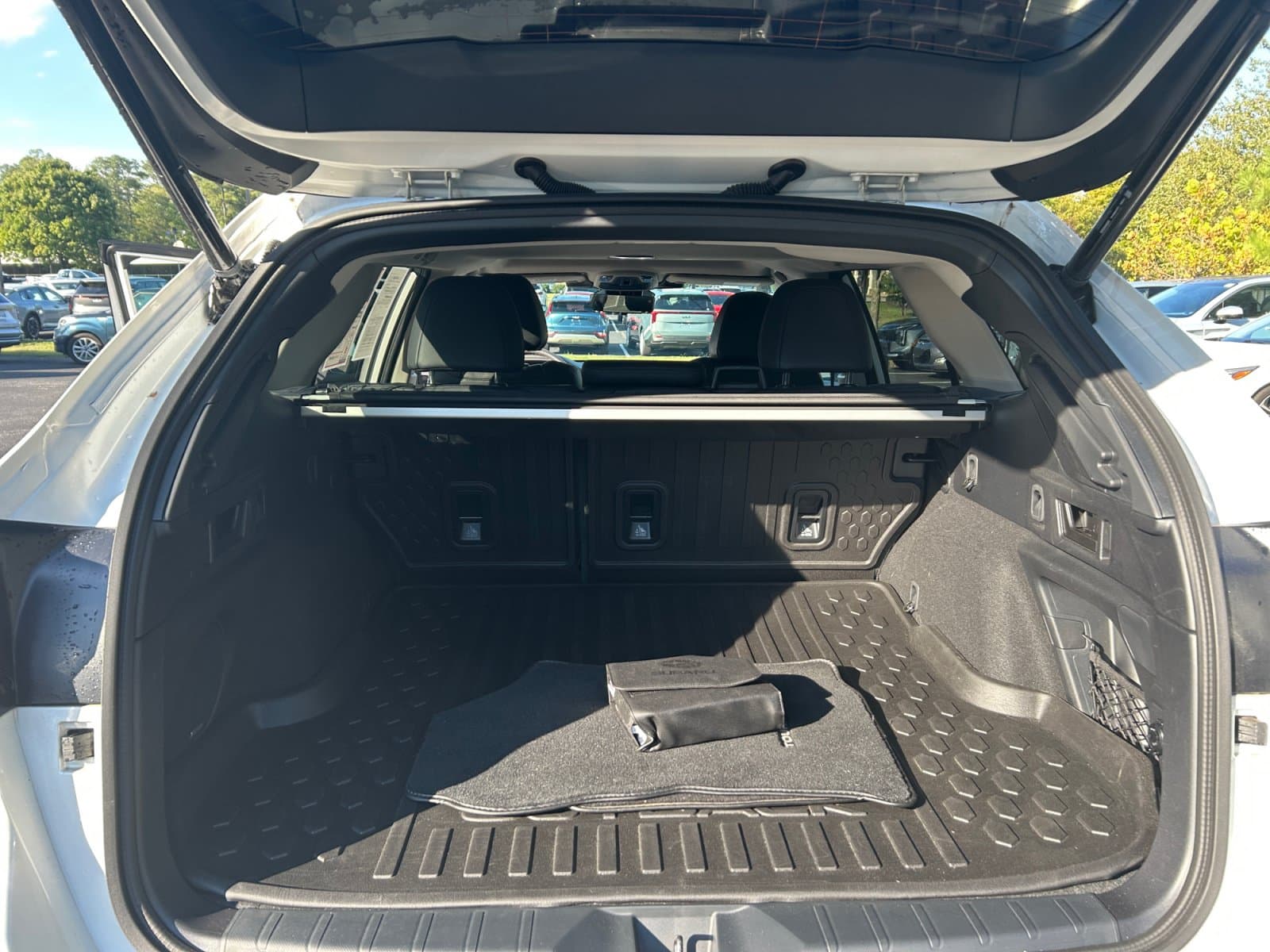Pre-Owned 2025 Subaru Outback Touring - photo - 15